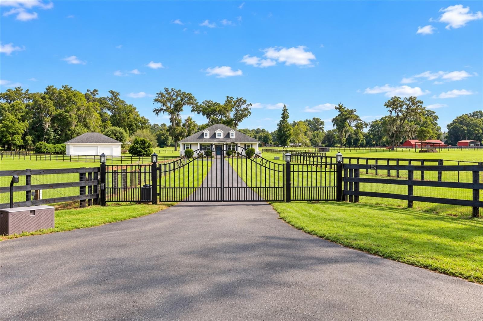 Gated Entrance. - 2556 NE 120TH ST, ANTHONY