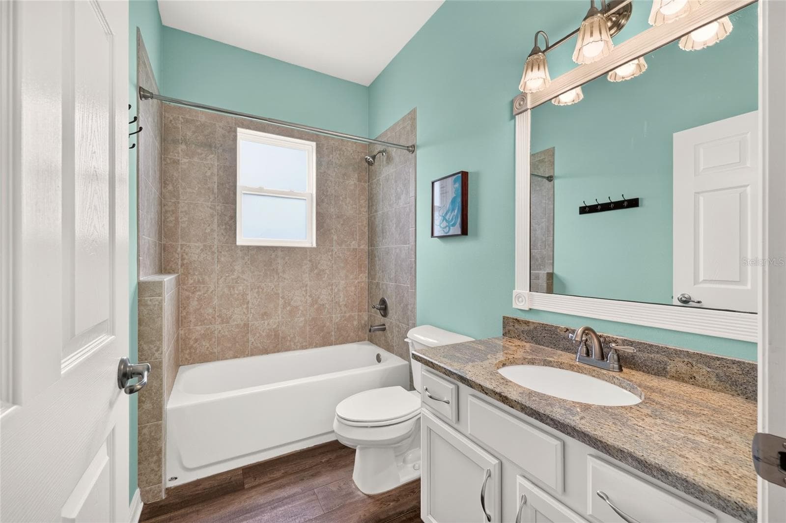 Guest Bathroom. - 2556 NE 120TH ST, ANTHONY