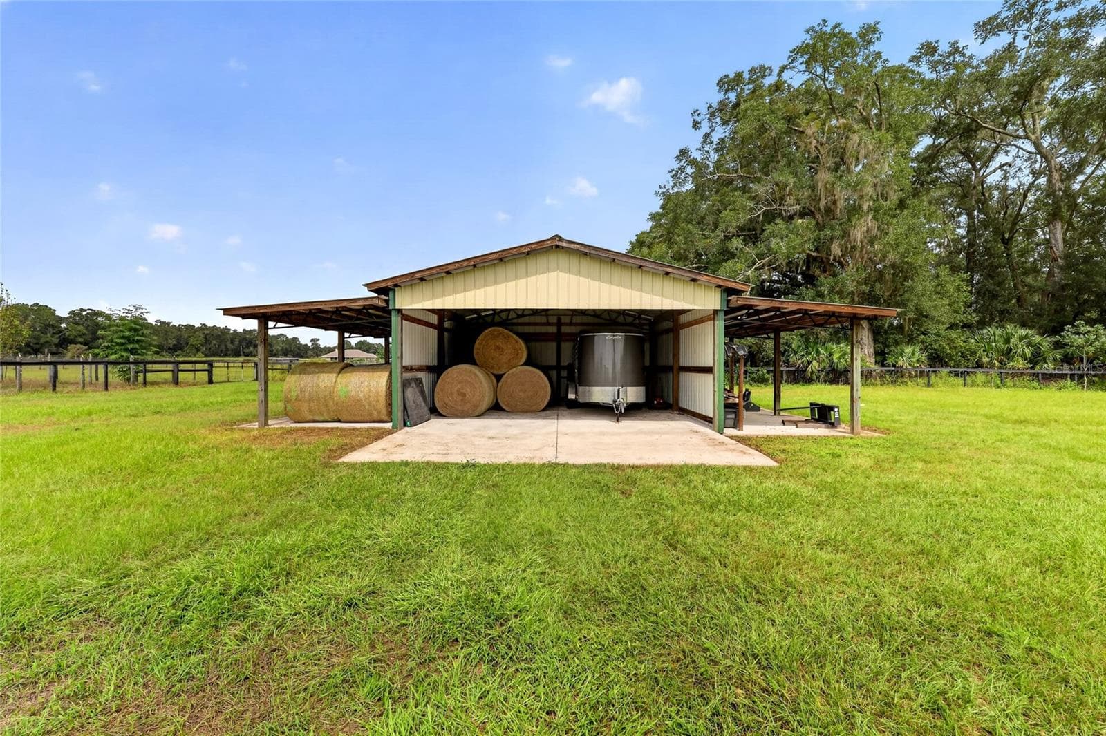 Pole Barn - 2556 NE 120TH ST, ANTHONY