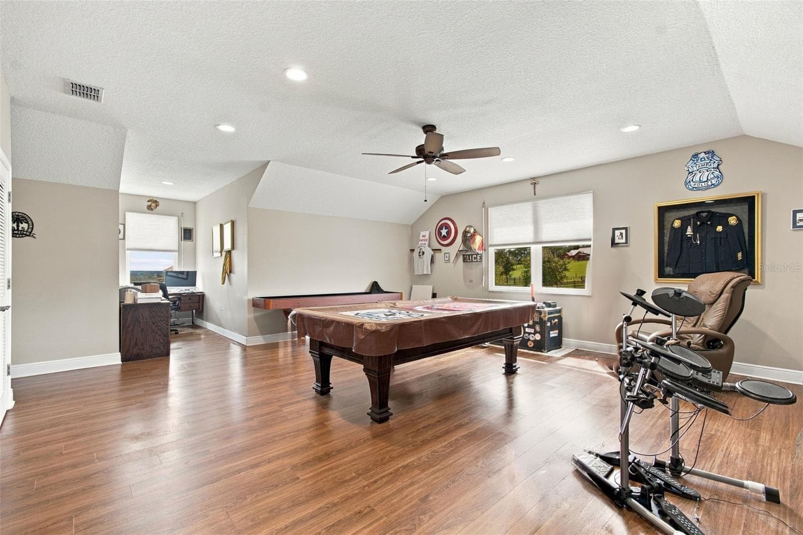 Single Family Residence at 16705 HILLTOP HORIZONS PL, DADE CITY, photo 32 of 58