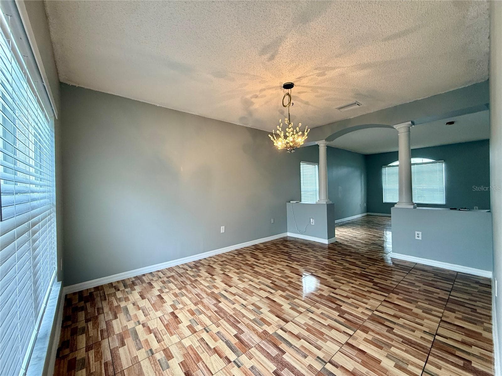 Single Family Residence at 677 ELBRIDGE DR, KISSIMMEE, photo 5 of 29