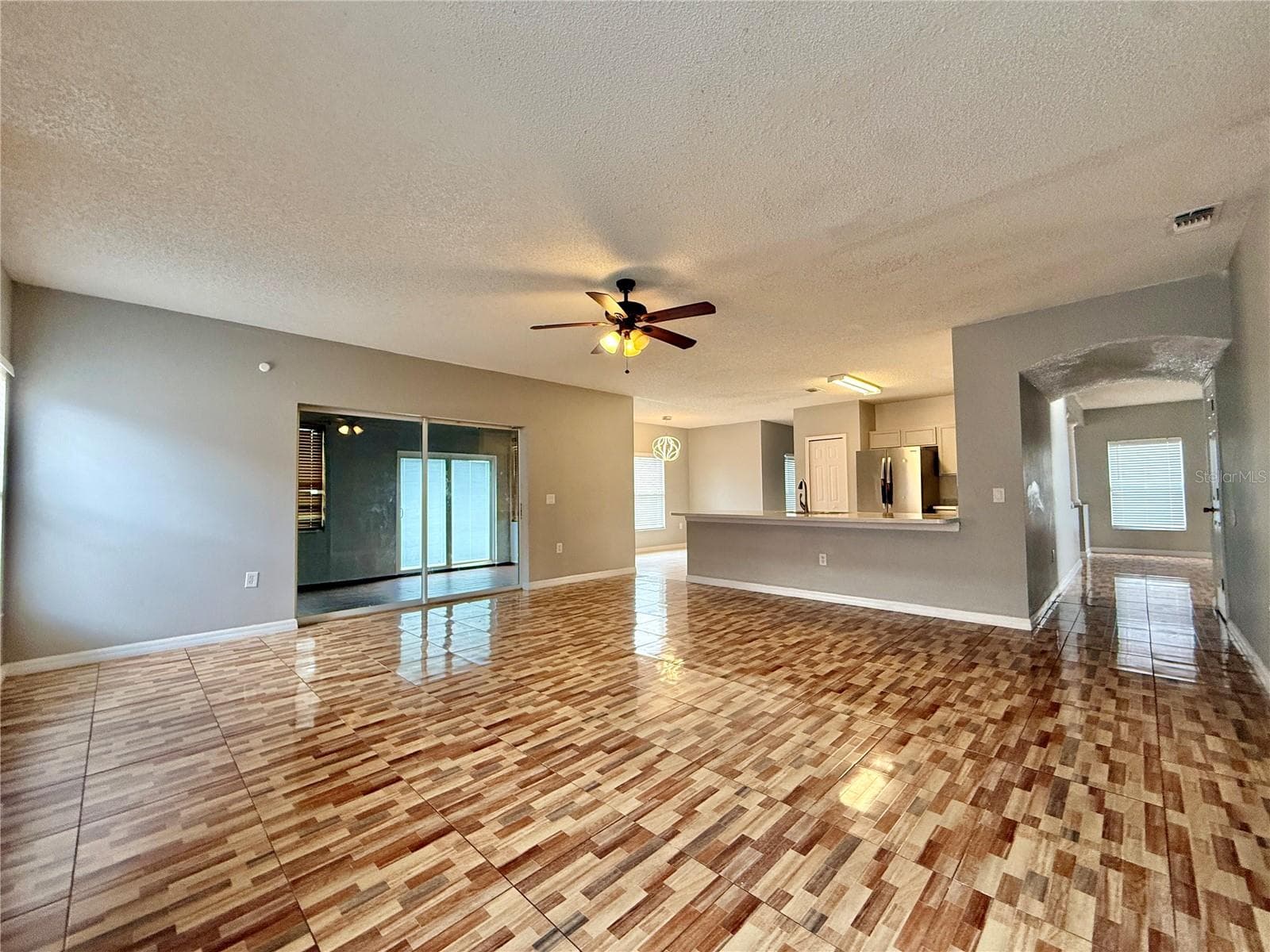 Single Family Residence at 677 ELBRIDGE DR, KISSIMMEE, photo 7 of 29