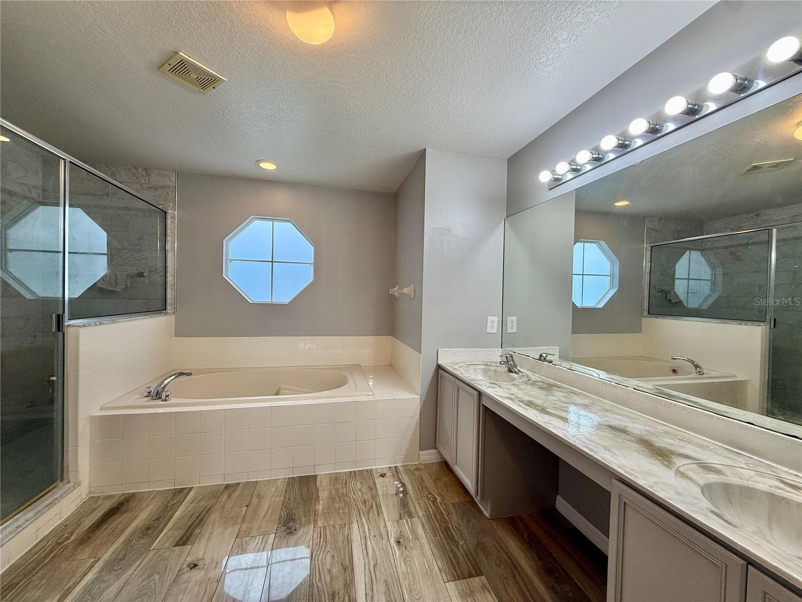 Single Family Residence at 677 ELBRIDGE DR, KISSIMMEE, photo 15 of 29