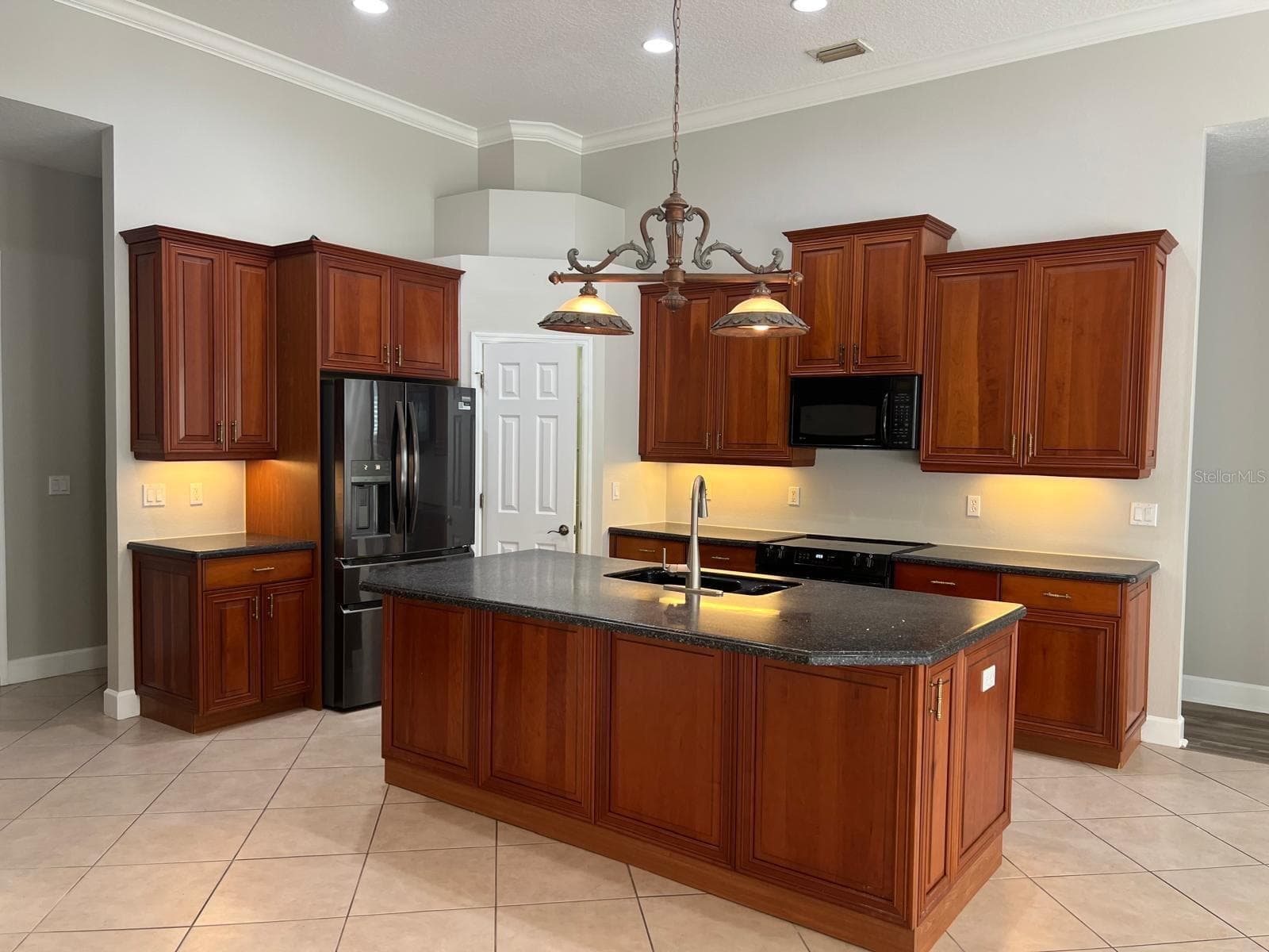 Single Family Residence at 971 STONE LAKE DR, ORMOND BEACH, photo 6 of 34