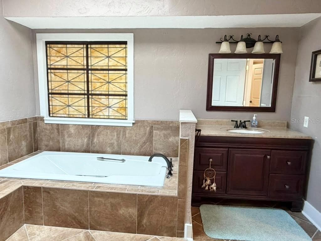 Single Family Residence at 107 CANTERBURY DR, HAINES CITY, photo 12 of 24