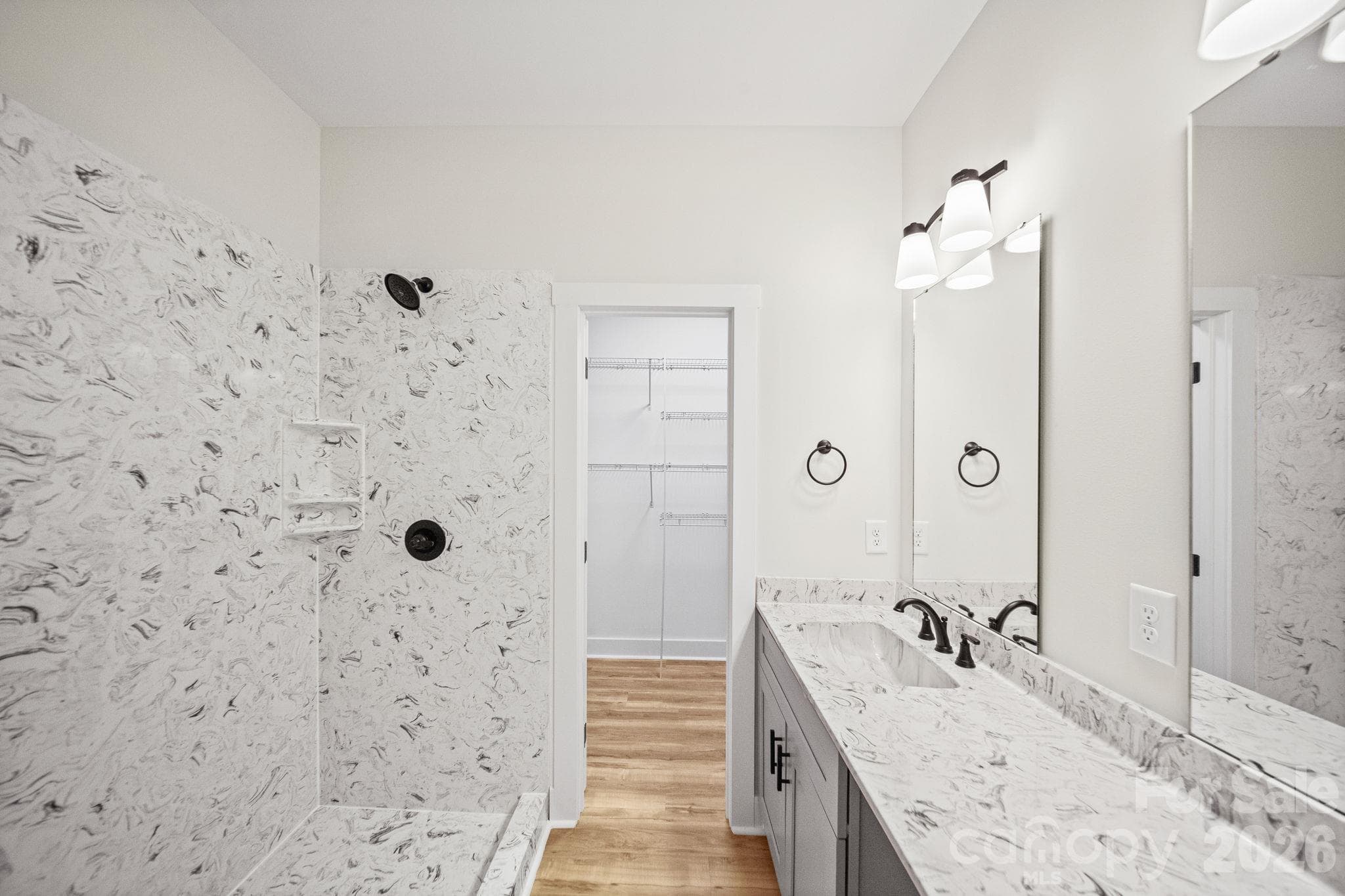 Master Bath - 1635 Rollingwood Drive, Kannapolis