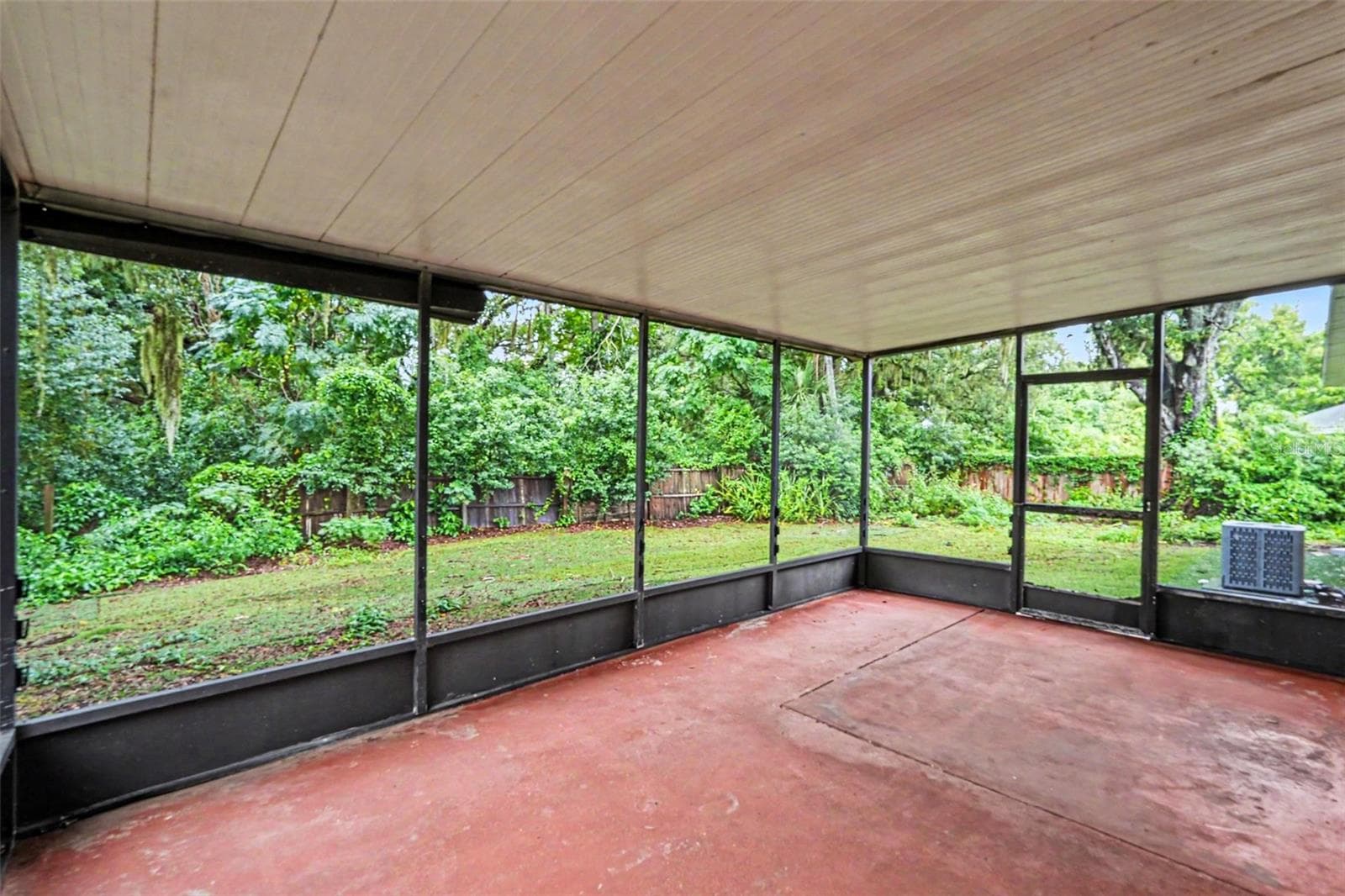 Single Family Residence at 1122 ESTATEWOOD DR, BRANDON, photo 17 of 17