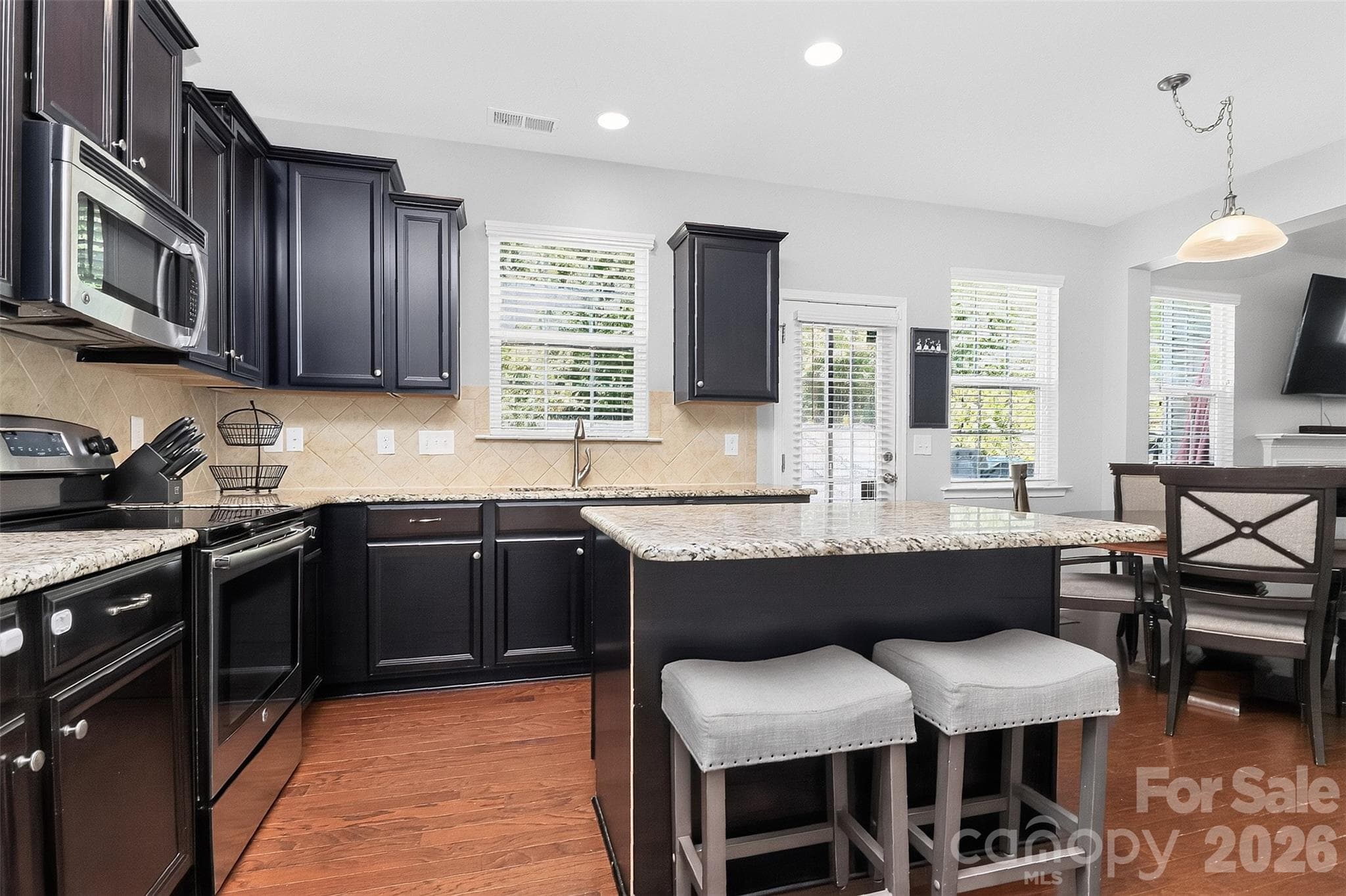 Single Family Residence at 78066 Rillstone Drive, Lancaster, photo 17 of 42