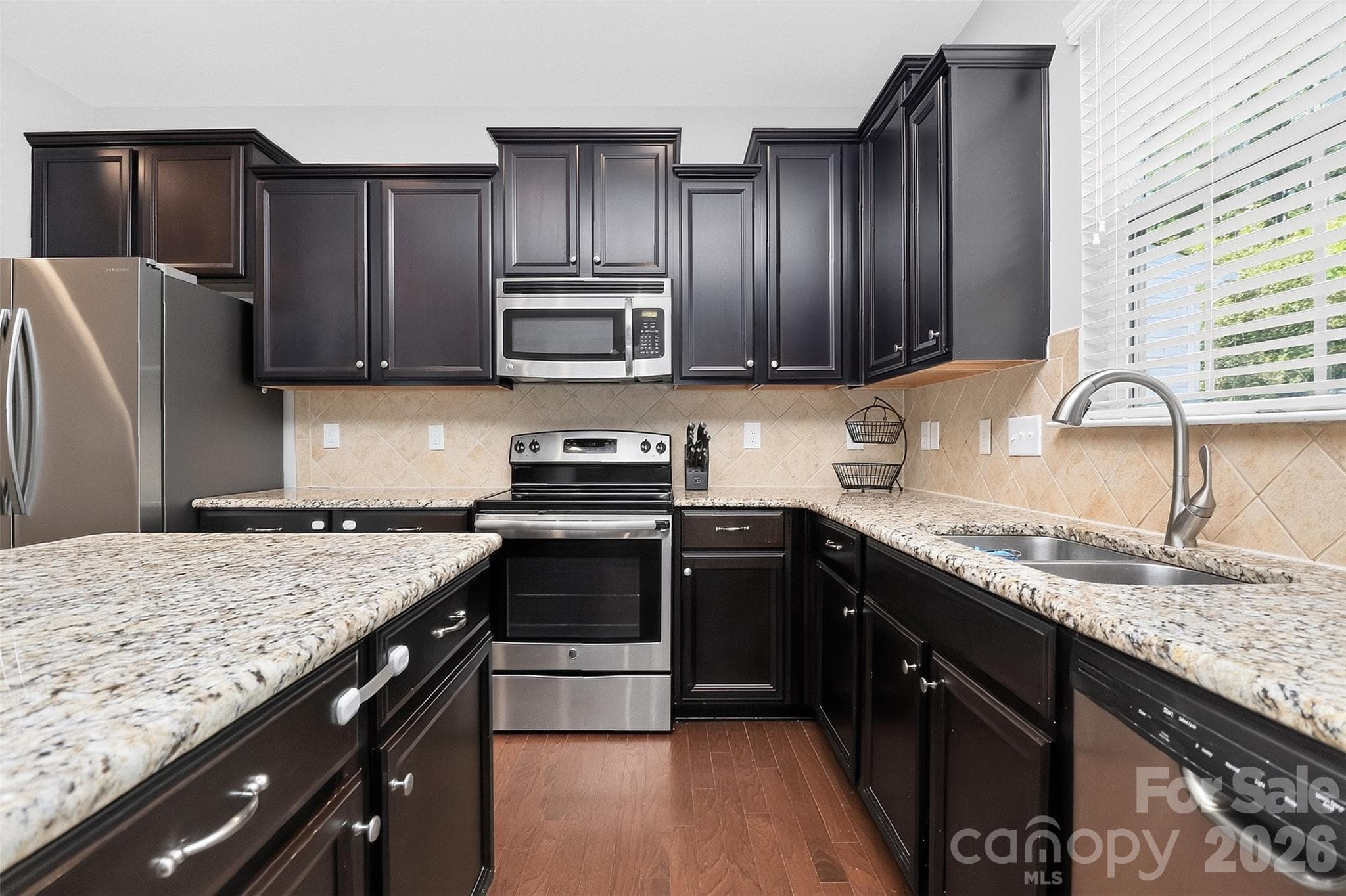 Single Family Residence at 78066 Rillstone Drive, Lancaster, photo 18 of 42