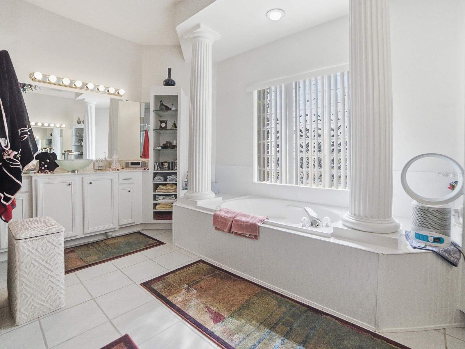 Owner bathroom with a soaking tub and lots of storage - 3606 MULBERRY GROVE LOOP, LEESBURG