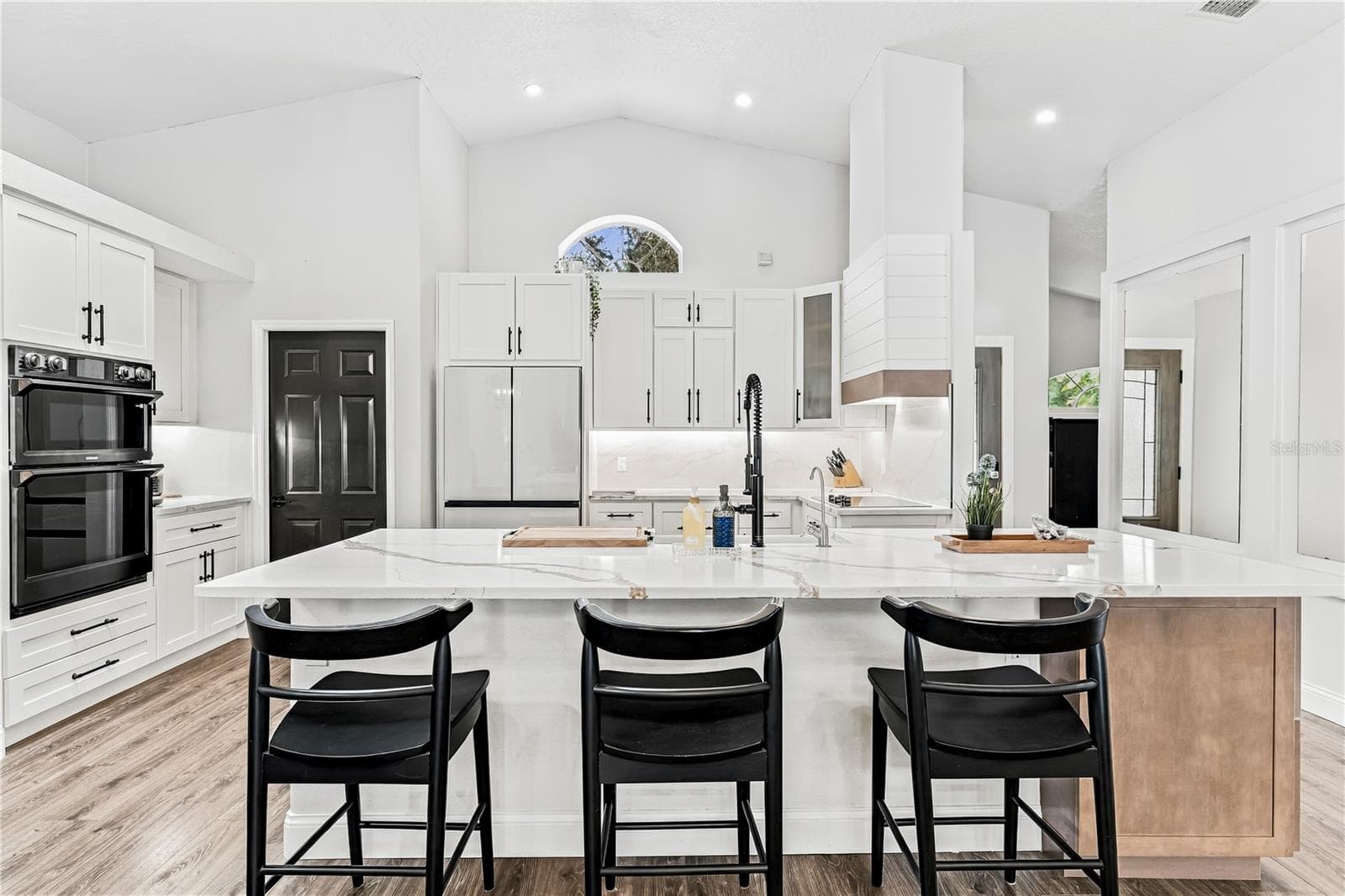 Single Family Residence at 14860 SUGAR CANE WAY, CLEARWATER, photo 5 of 42