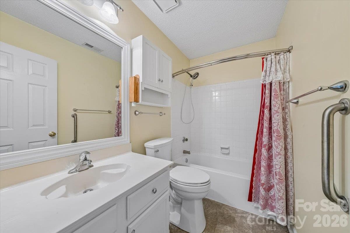 Guest Bathroom - 8544 Indian Summer Trail, Harrisburg