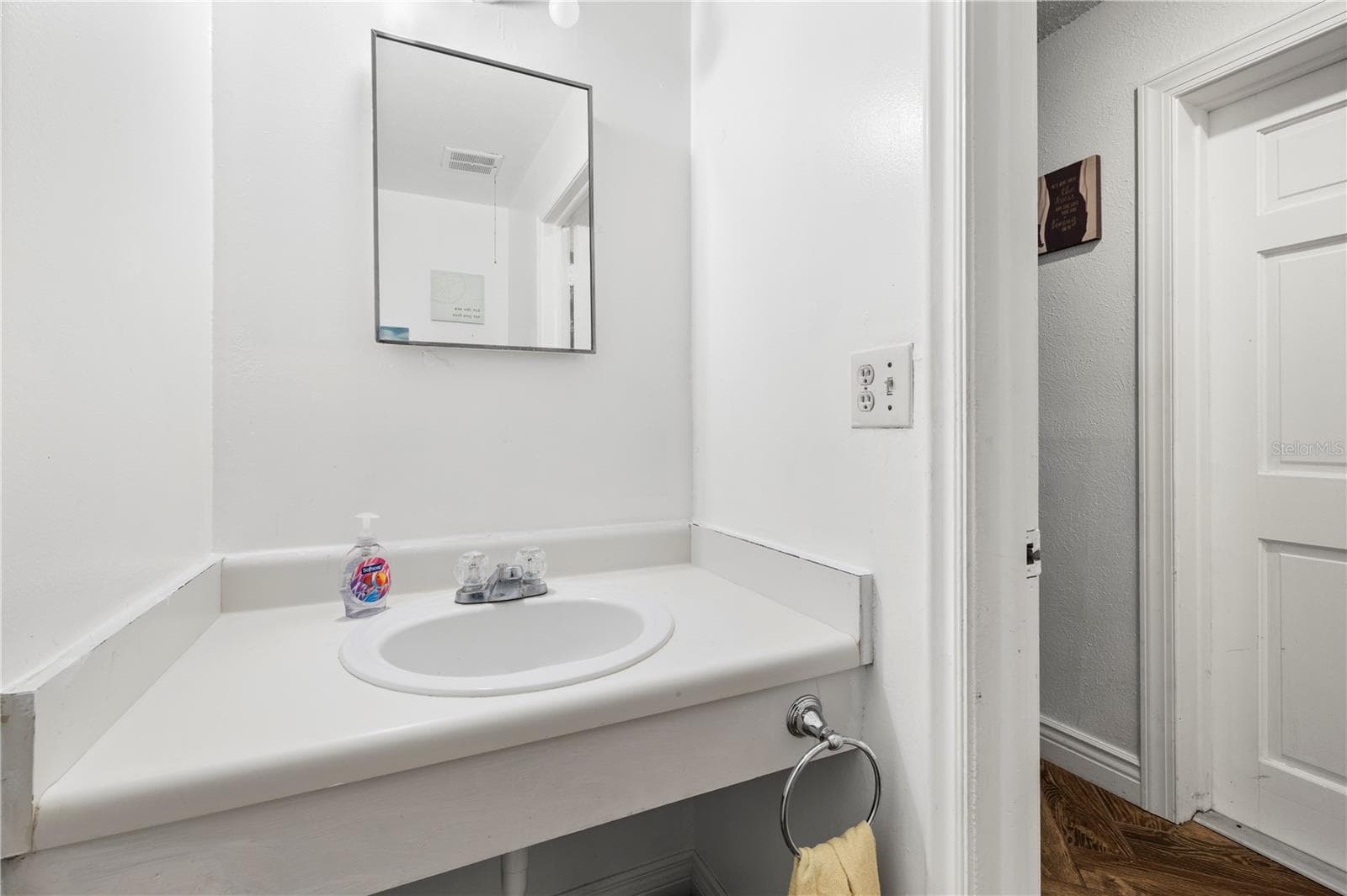 Townhouse at 1799 N HIGHLAND AVE #44, CLEARWATER, photo 8 of 38