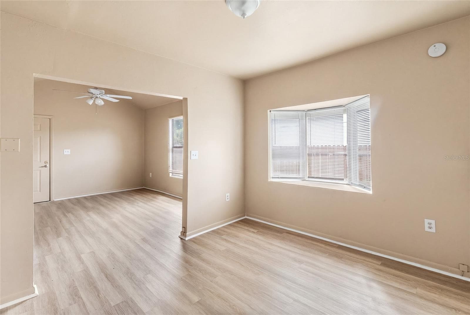 Single Family Residence at 3701 38TH AVE N, ST PETERSBURG, photo 10 of 32