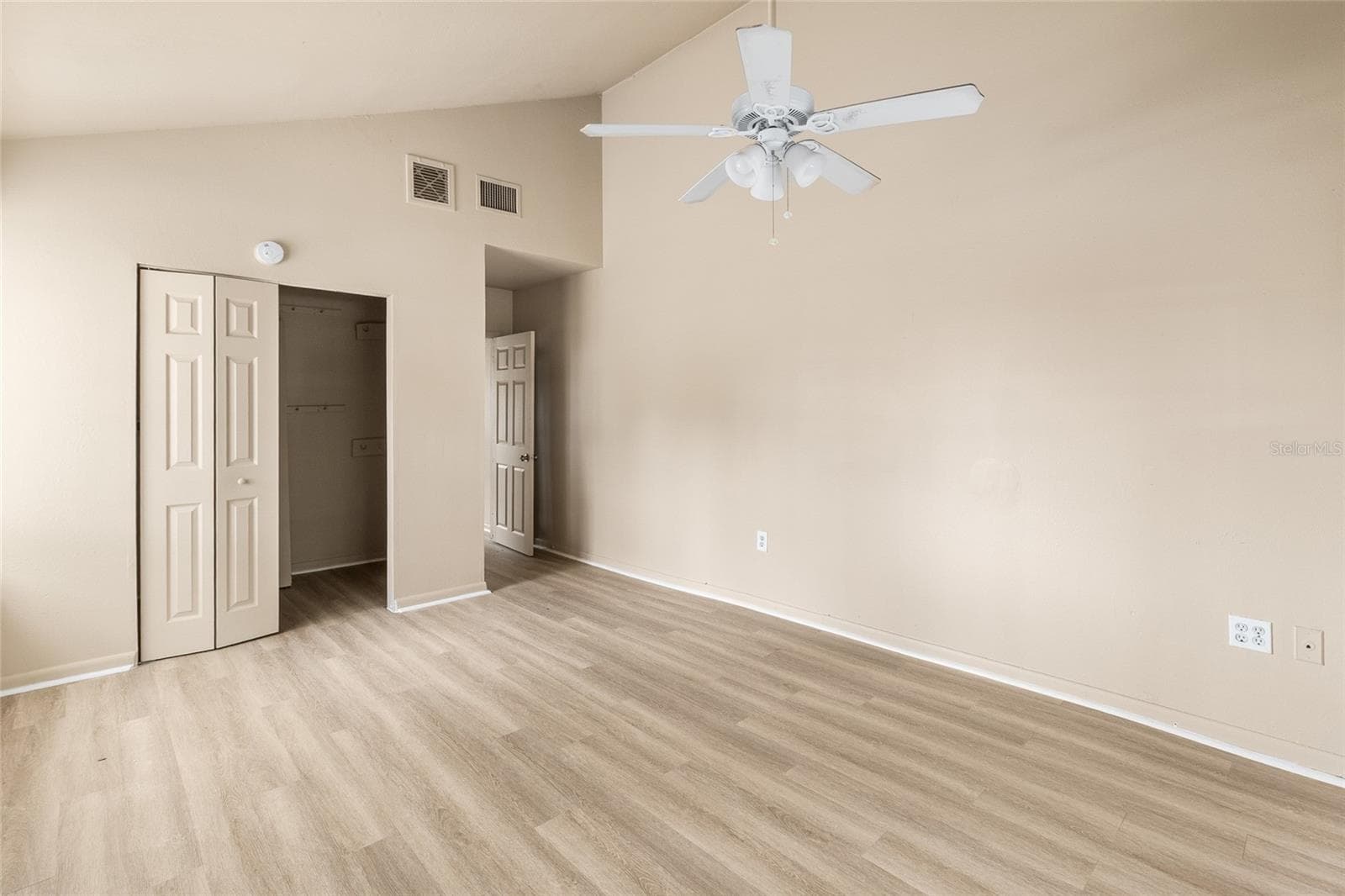 Single Family Residence at 3701 38TH AVE N, ST PETERSBURG, photo 26 of 32