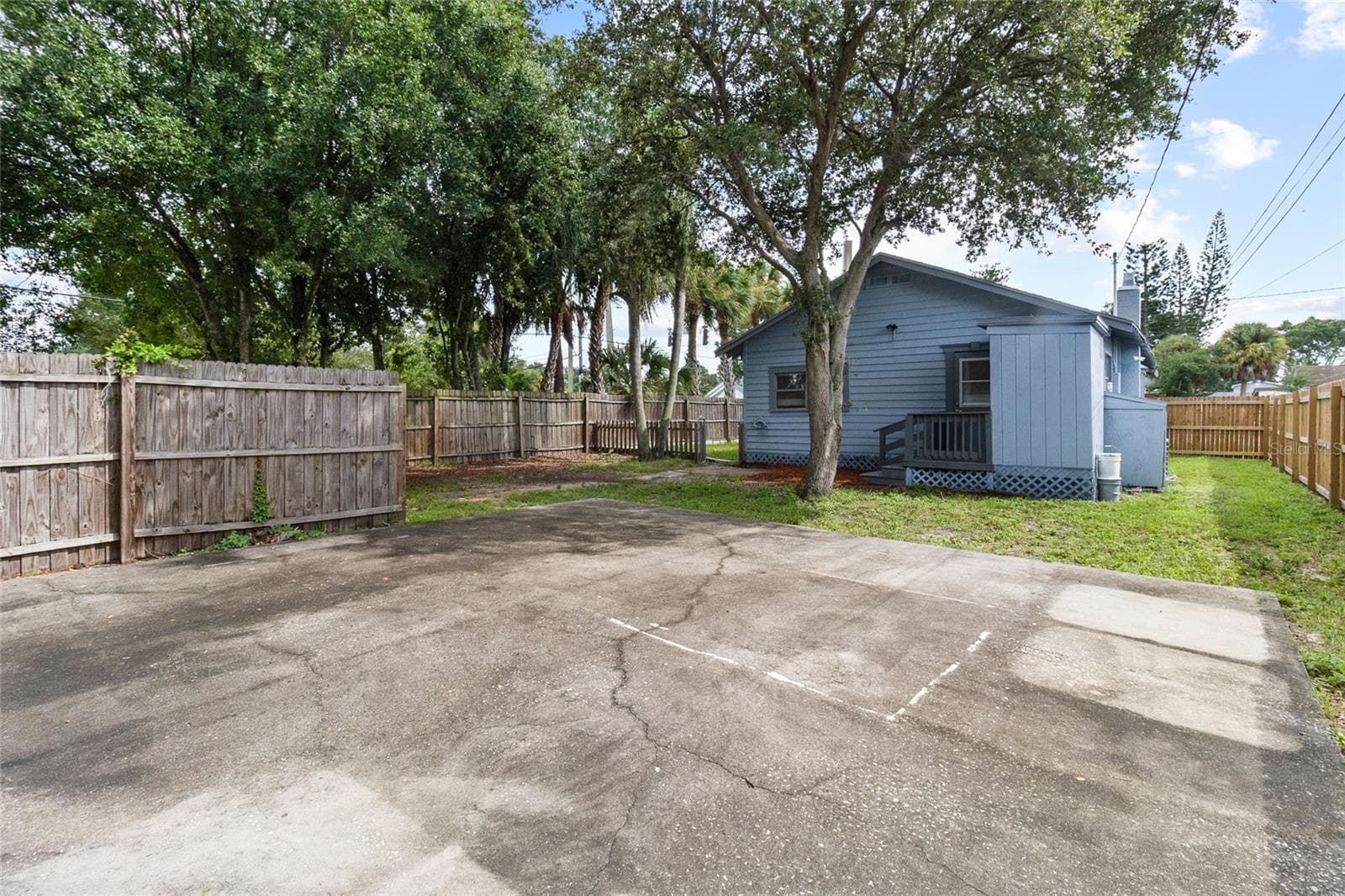 Single Family Residence at 3701 38TH AVE N, ST PETERSBURG, photo 31 of 32