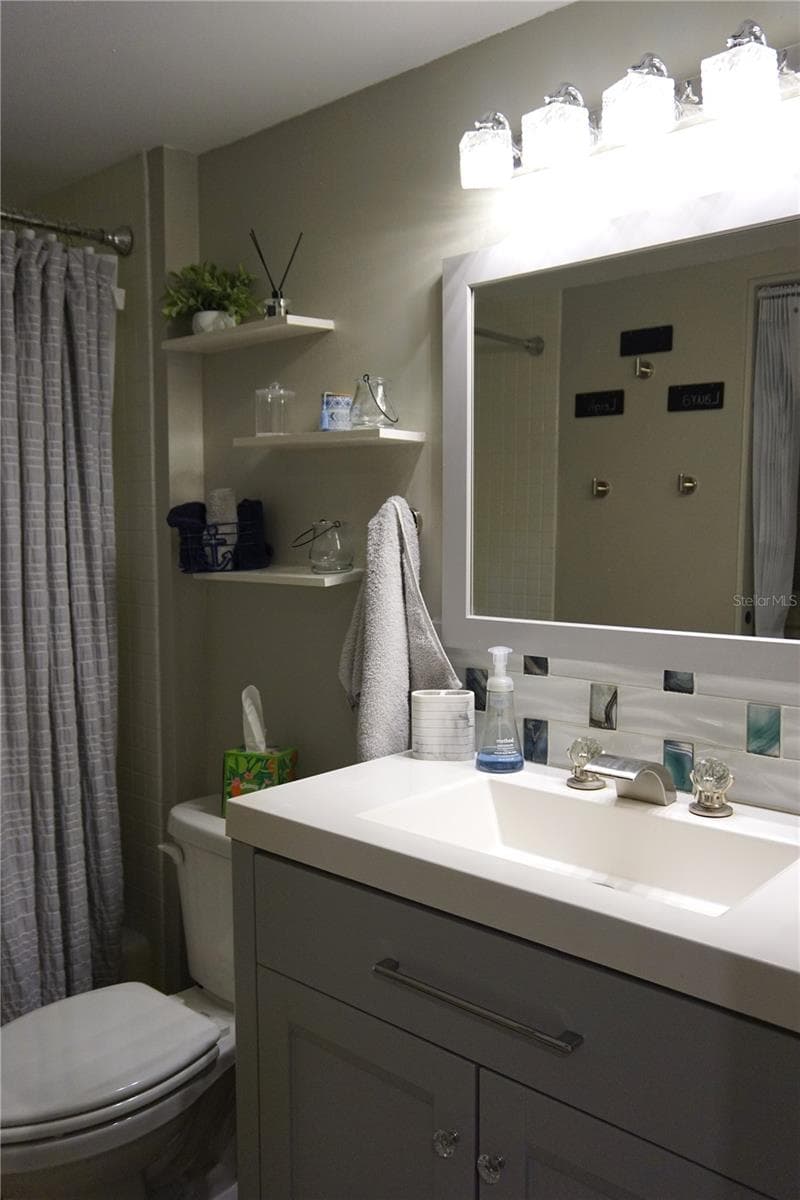 Condominium at 534 PINELLAS BAYWAY S #204, TIERRA VERDE, photo 22 of 43