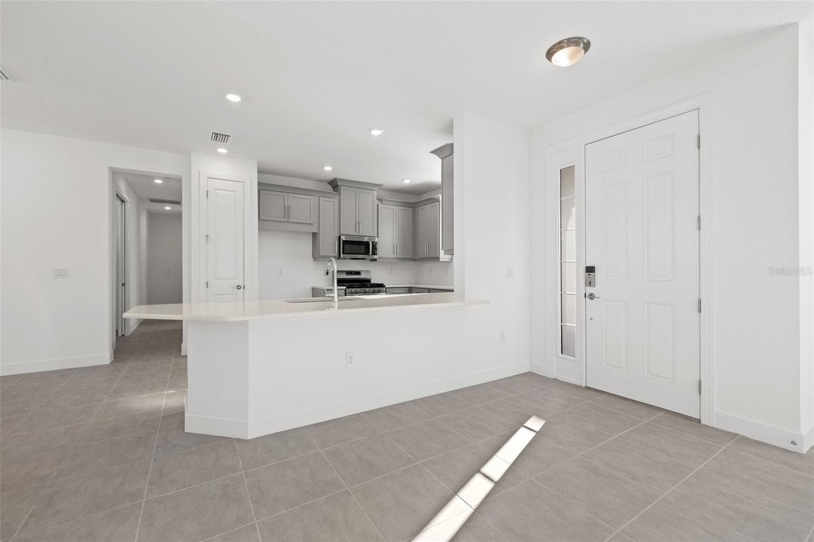 Single Family Residence at 16117 ISOLA PL, LAKEWOOD RANCH, photo 11 of 54