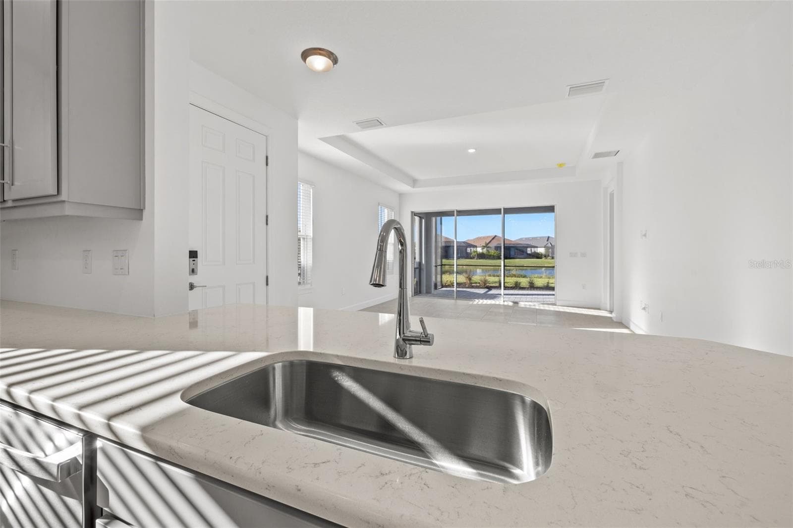 Single Family Residence at 16117 ISOLA PL, LAKEWOOD RANCH, photo 17 of 54