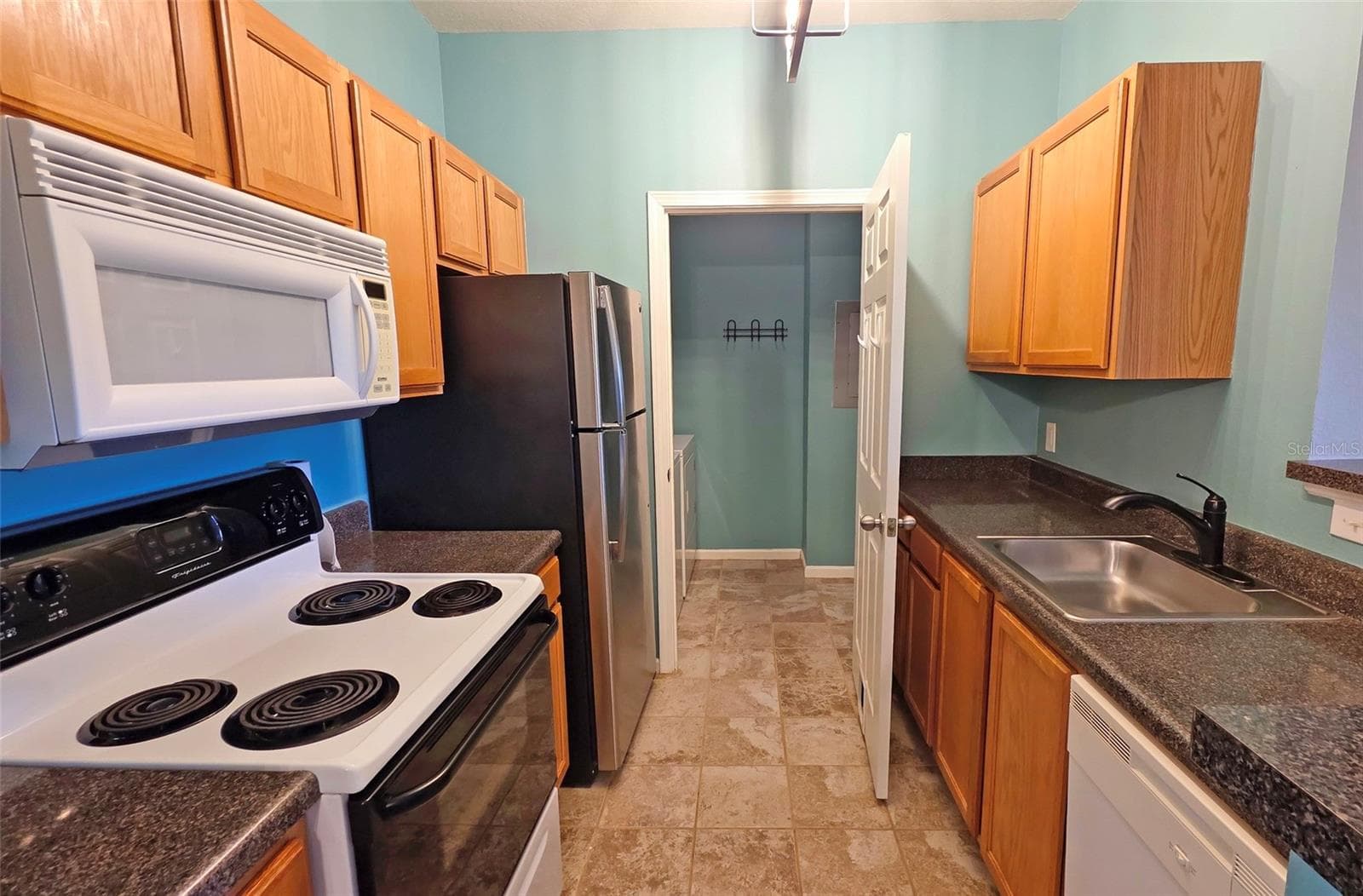 Condominium at 4802 51ST ST W #2003, BRADENTON, photo 11 of 32