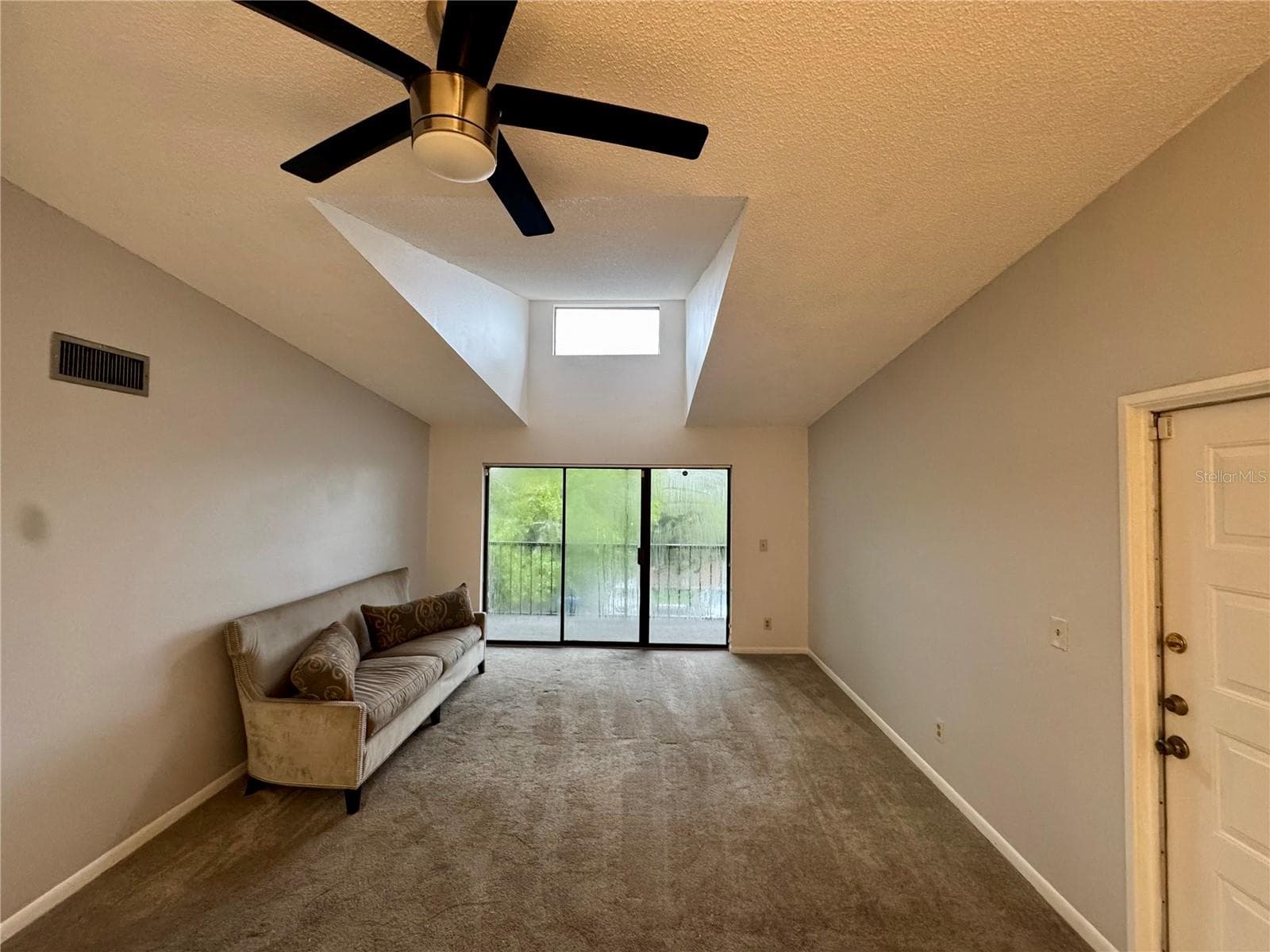 Condominium at 8215 SUN SPRING CIR #43, ORLANDO, photo 15 of 47