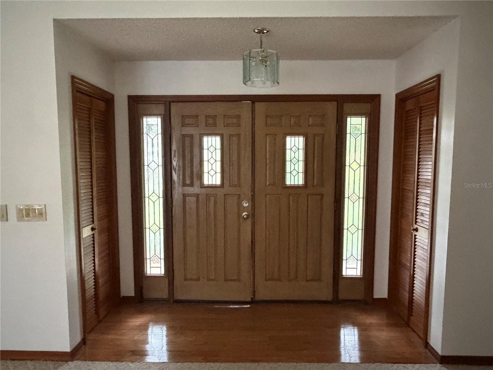 Single Family Residence at 1077 SE 170TH CT, SILVER SPRINGS, photo 9 of 34