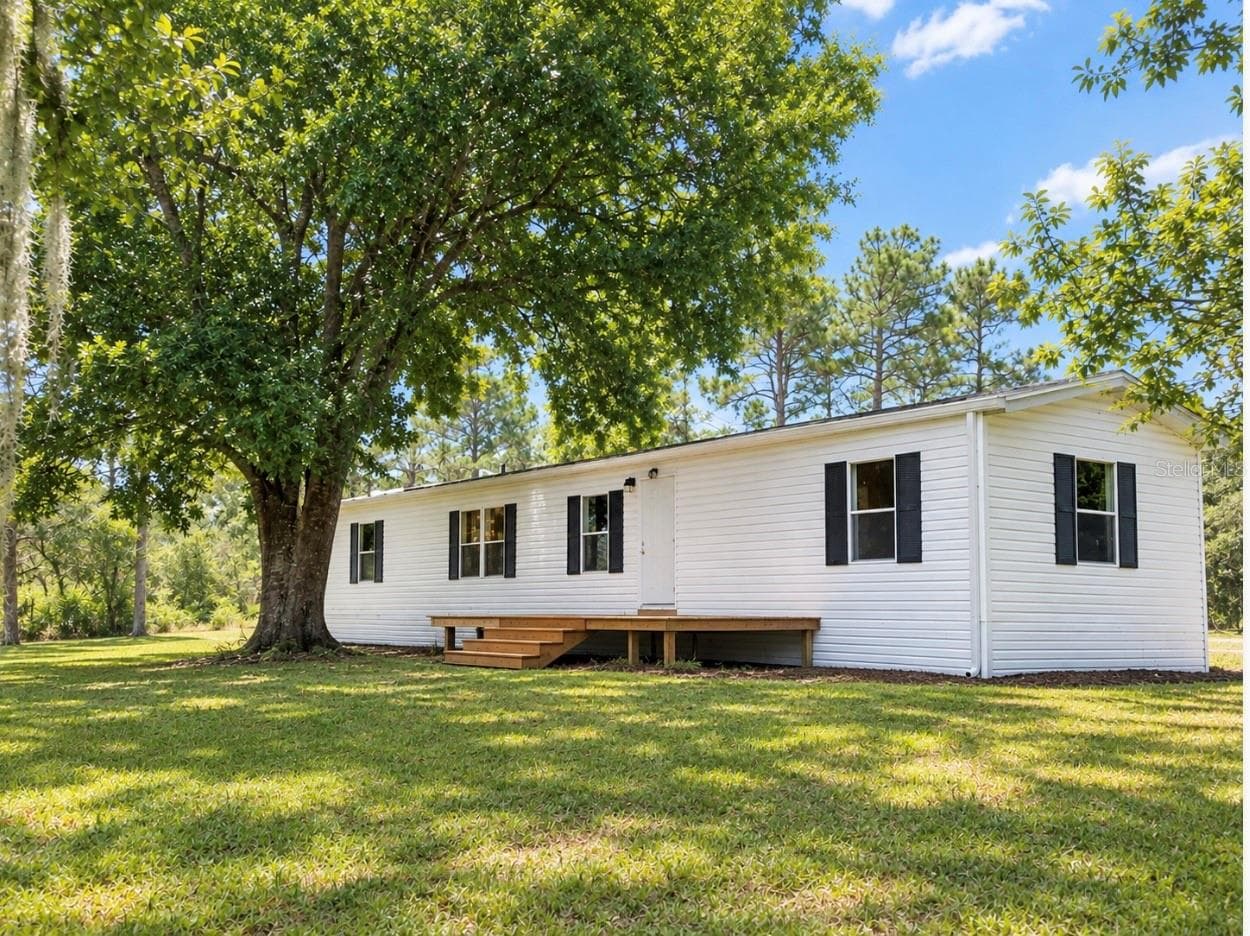 1533 TIGER LAKE RD