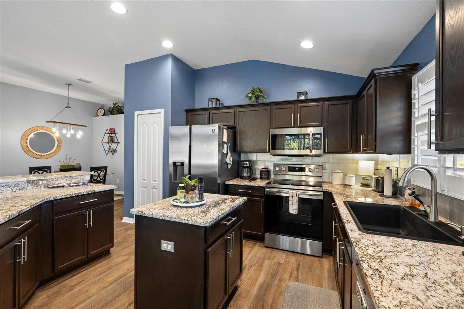 Single Family Residence at 7831 STONELEIGH DR, LAND O LAKES, photo 13 of 61