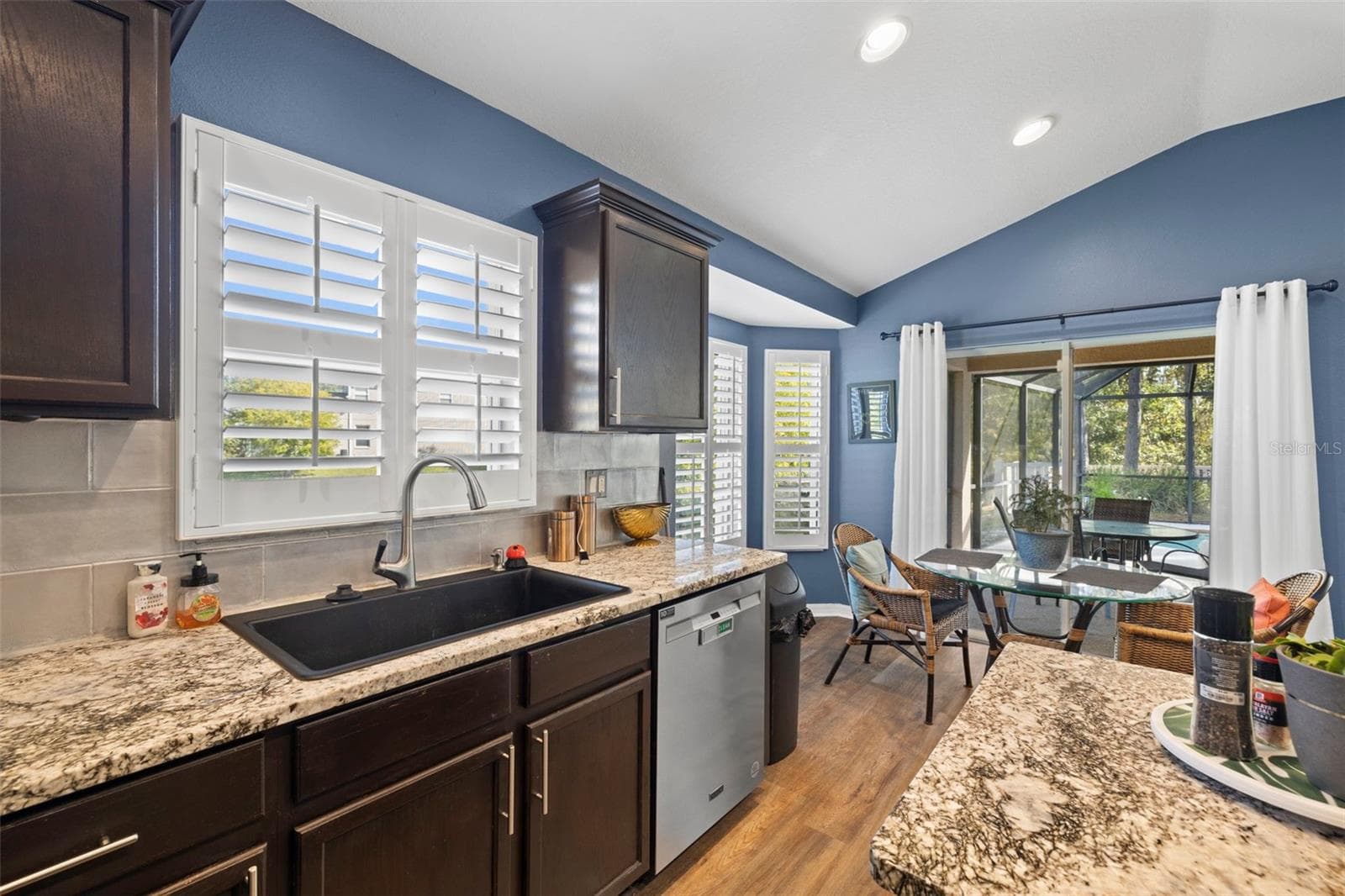 Single Family Residence at 7831 STONELEIGH DR, LAND O LAKES, photo 14 of 61