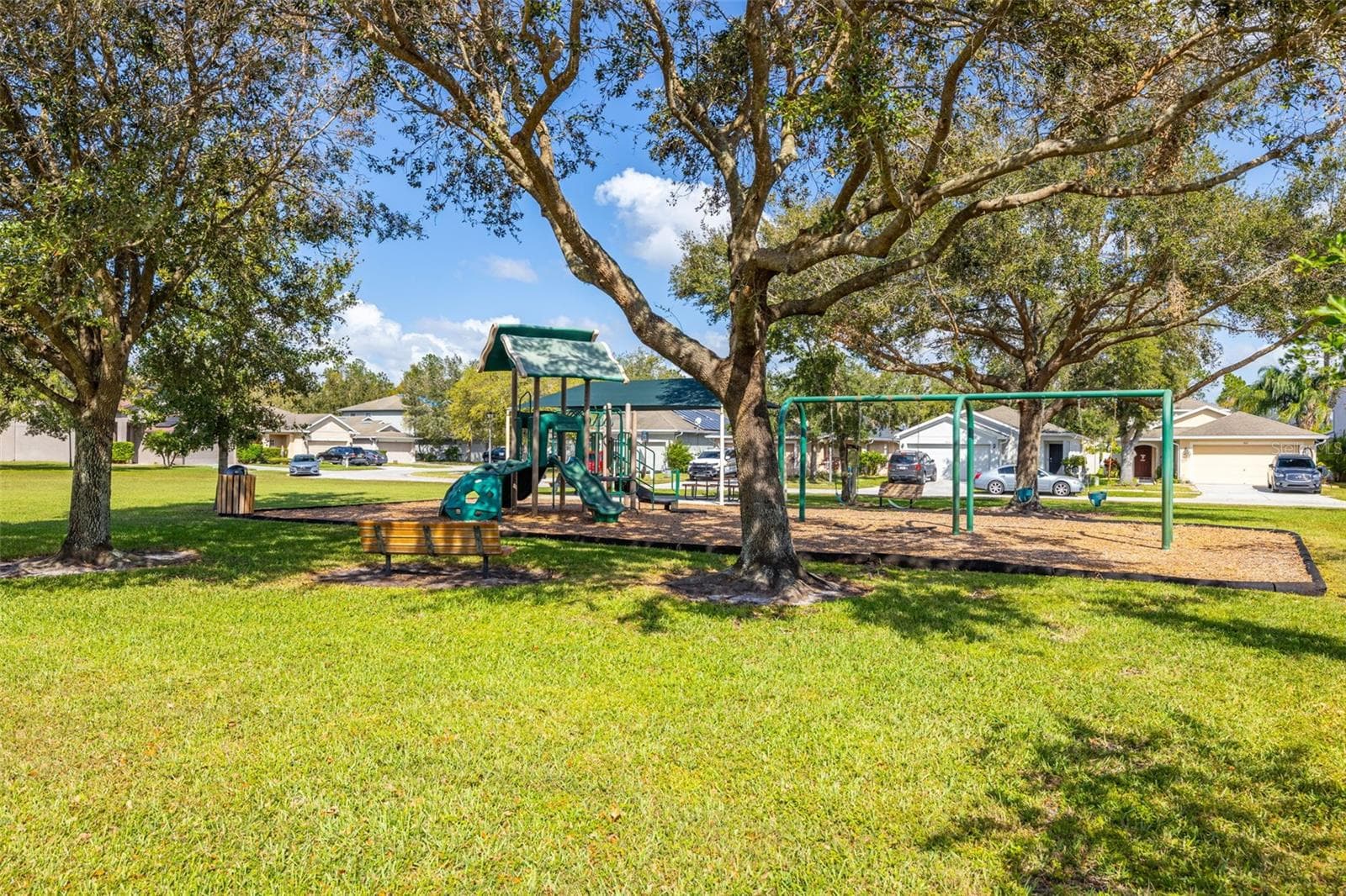Single Family Residence at 7831 STONELEIGH DR, LAND O LAKES, photo 38 of 61