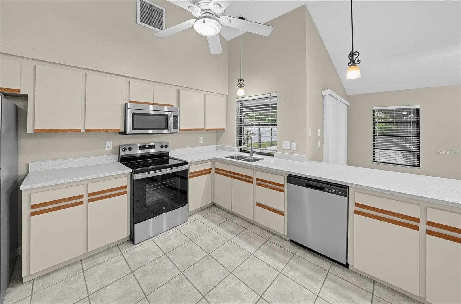 Single Family Residence at 1471 KEYWAY RD, ENGLEWOOD, photo 6 of 49