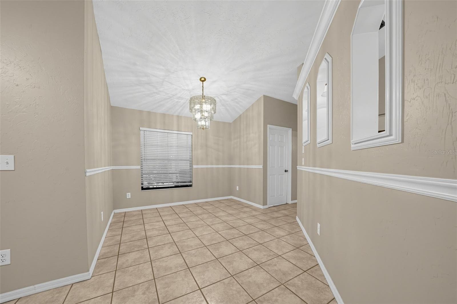 Single Family Residence at 1471 KEYWAY RD, ENGLEWOOD, photo 22 of 49