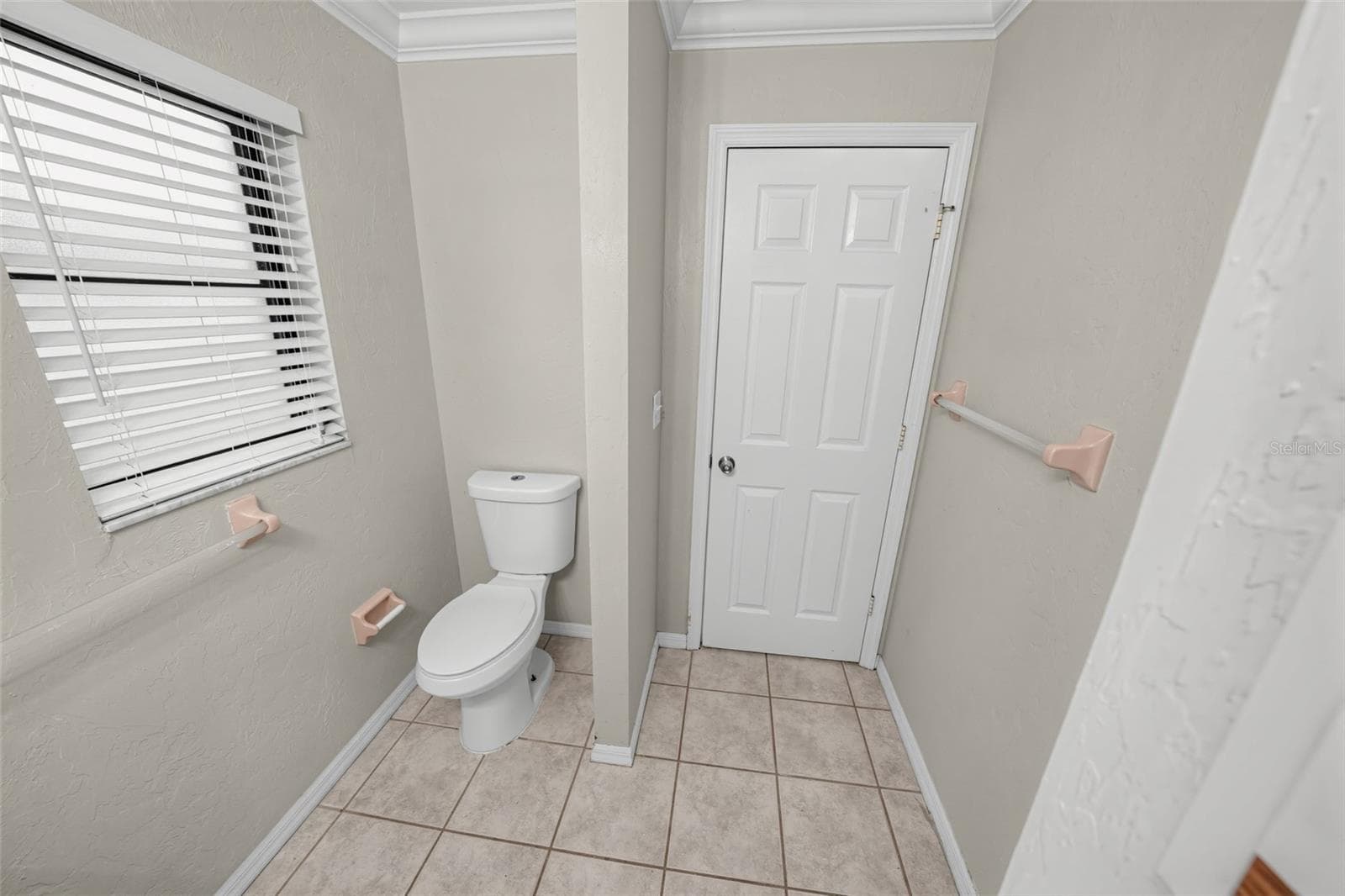 Single Family Residence at 1471 KEYWAY RD, ENGLEWOOD, photo 37 of 49