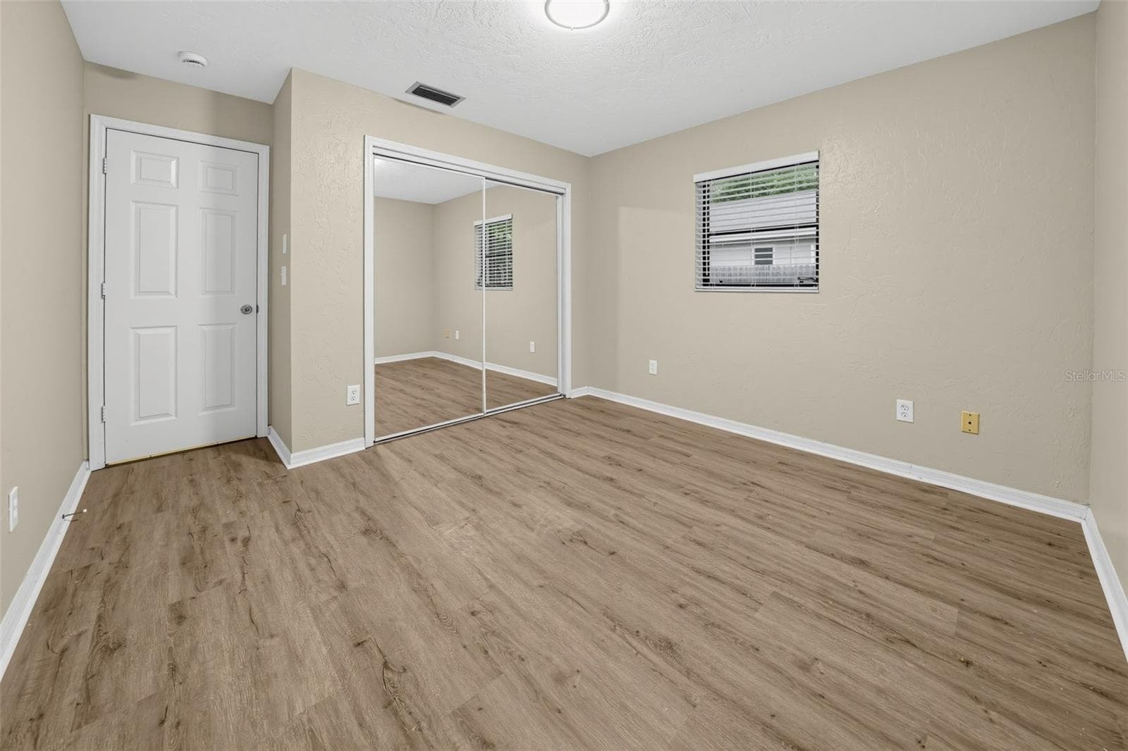 Single Family Residence at 1471 KEYWAY RD, ENGLEWOOD, photo 26 of 49