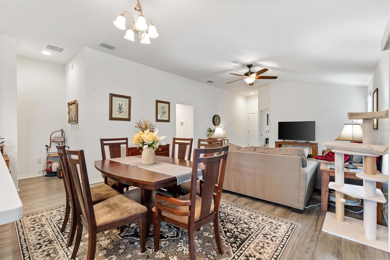 Single Family Residence at 798 MILLHORN LOOP, THE VILLAGES, photo 12 of 40