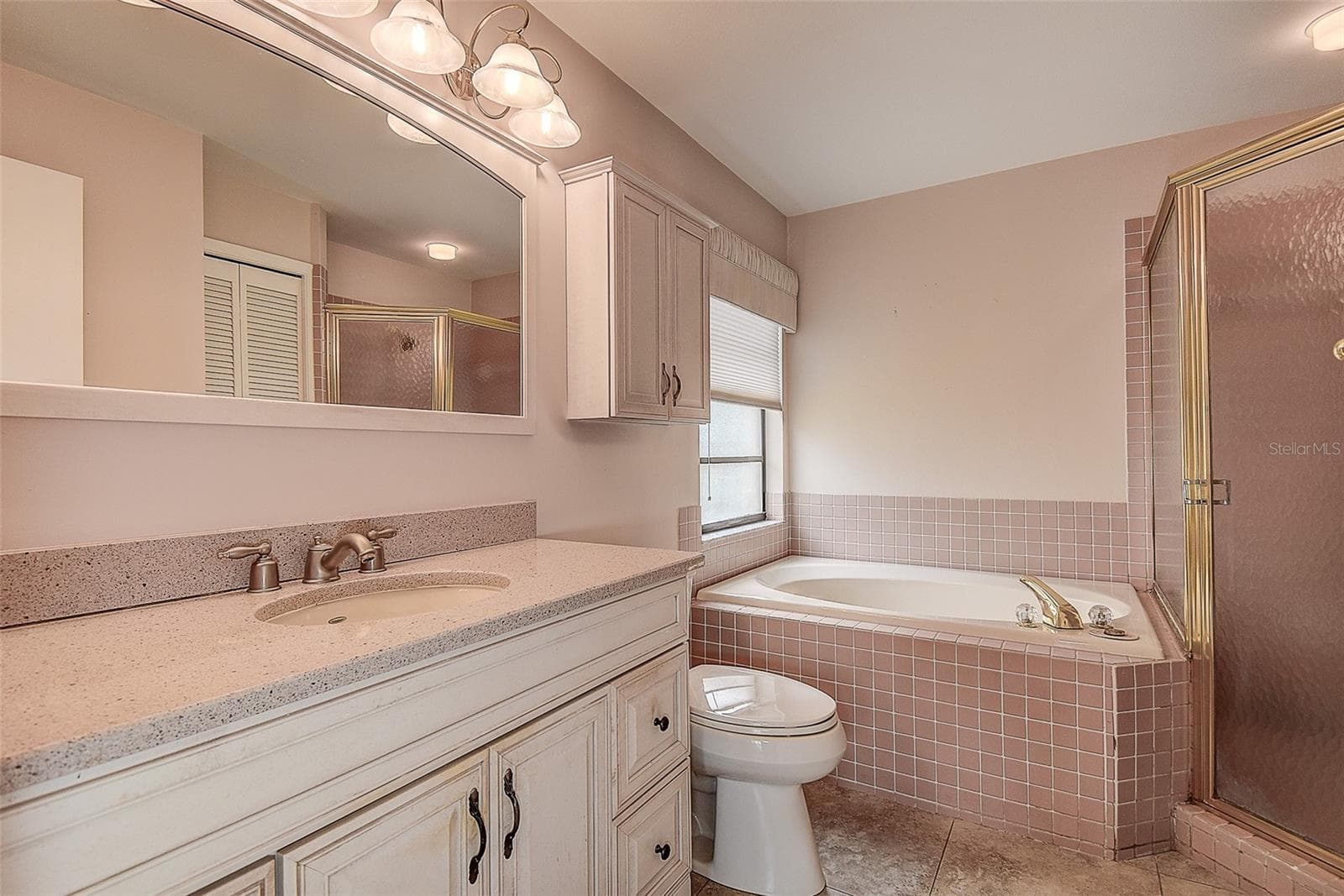 Primary Bathroom - 3609 DARSTON ST, PALM HARBOR