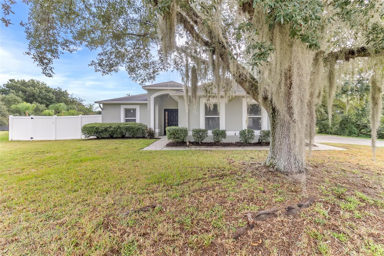 Single Family Residence at 2073 HAYFIELD WAY, APOPKA, photo 4 of 35