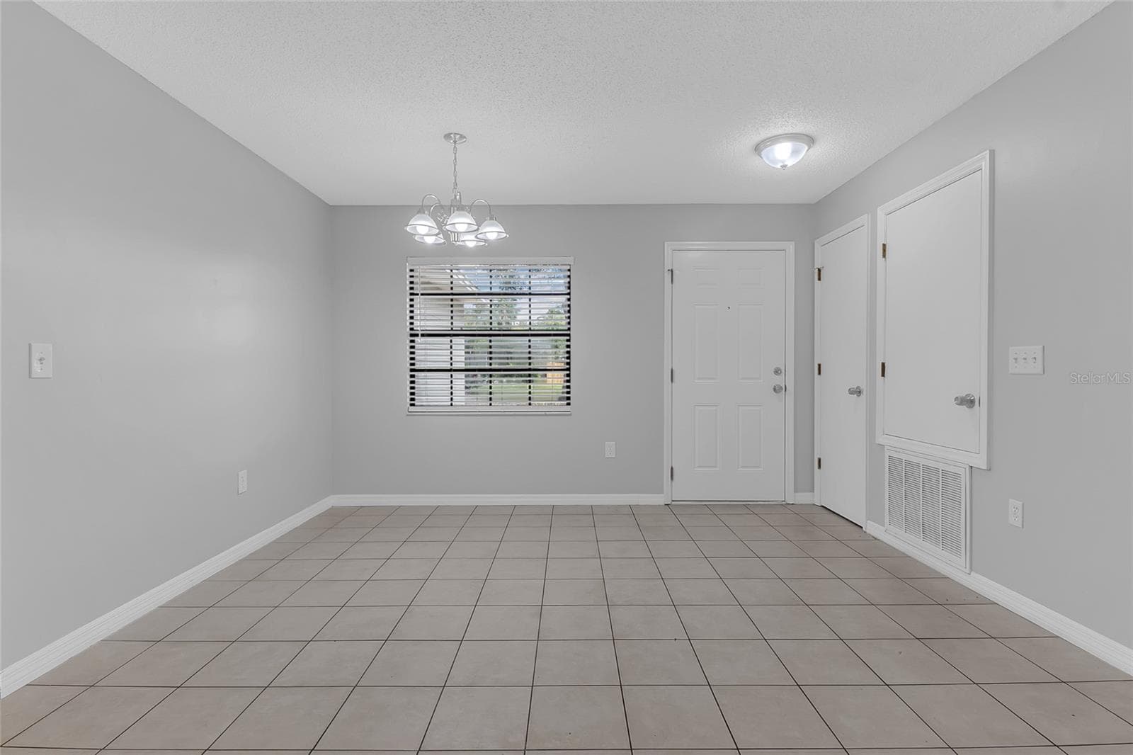 Single Family Residence at 432 HICKORY RD, APOPKA, photo 12 of 34