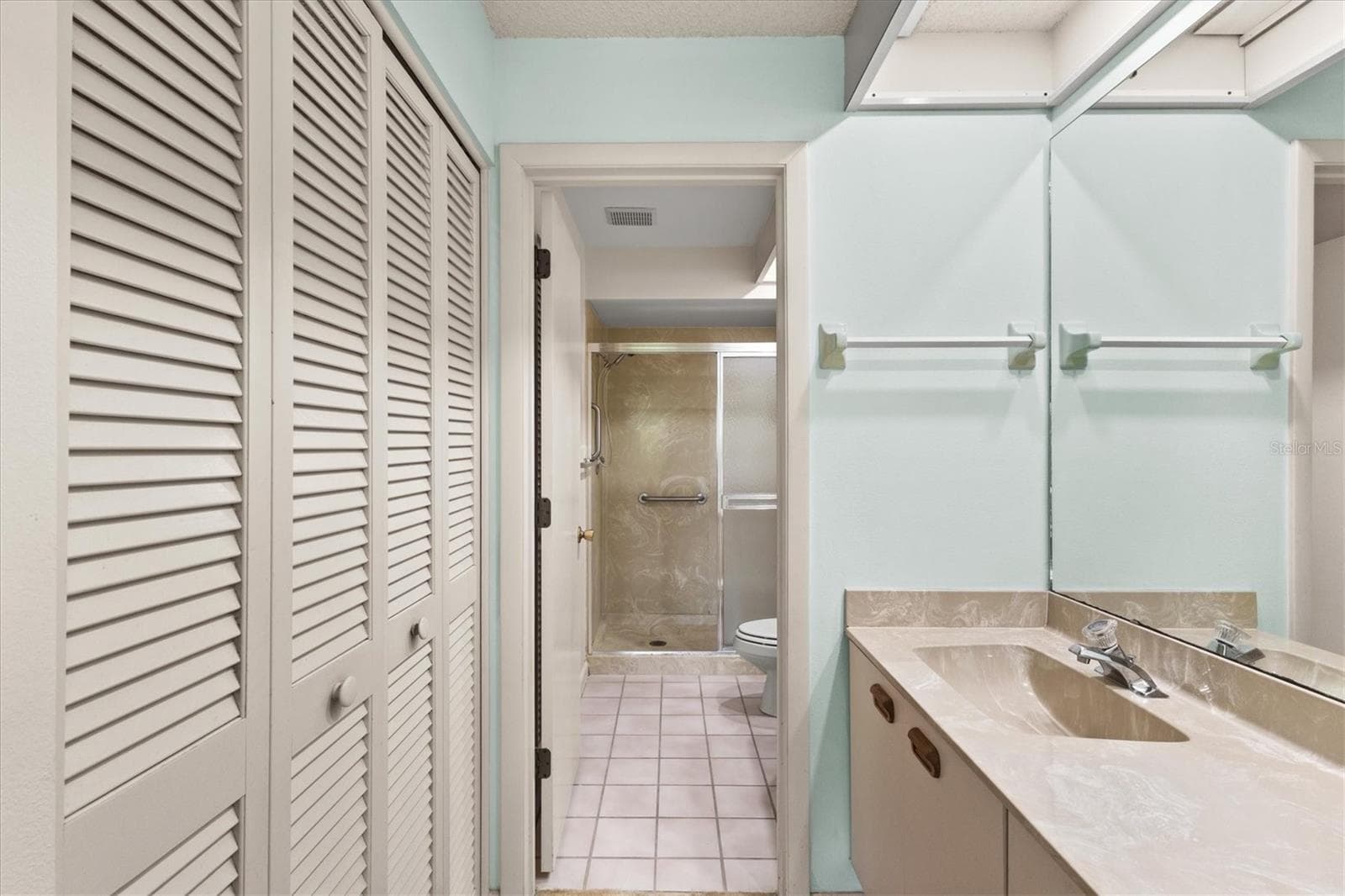 Primary ensuite bathroom - 3118 WINDRUSH BOURNE #8, SARASOTA