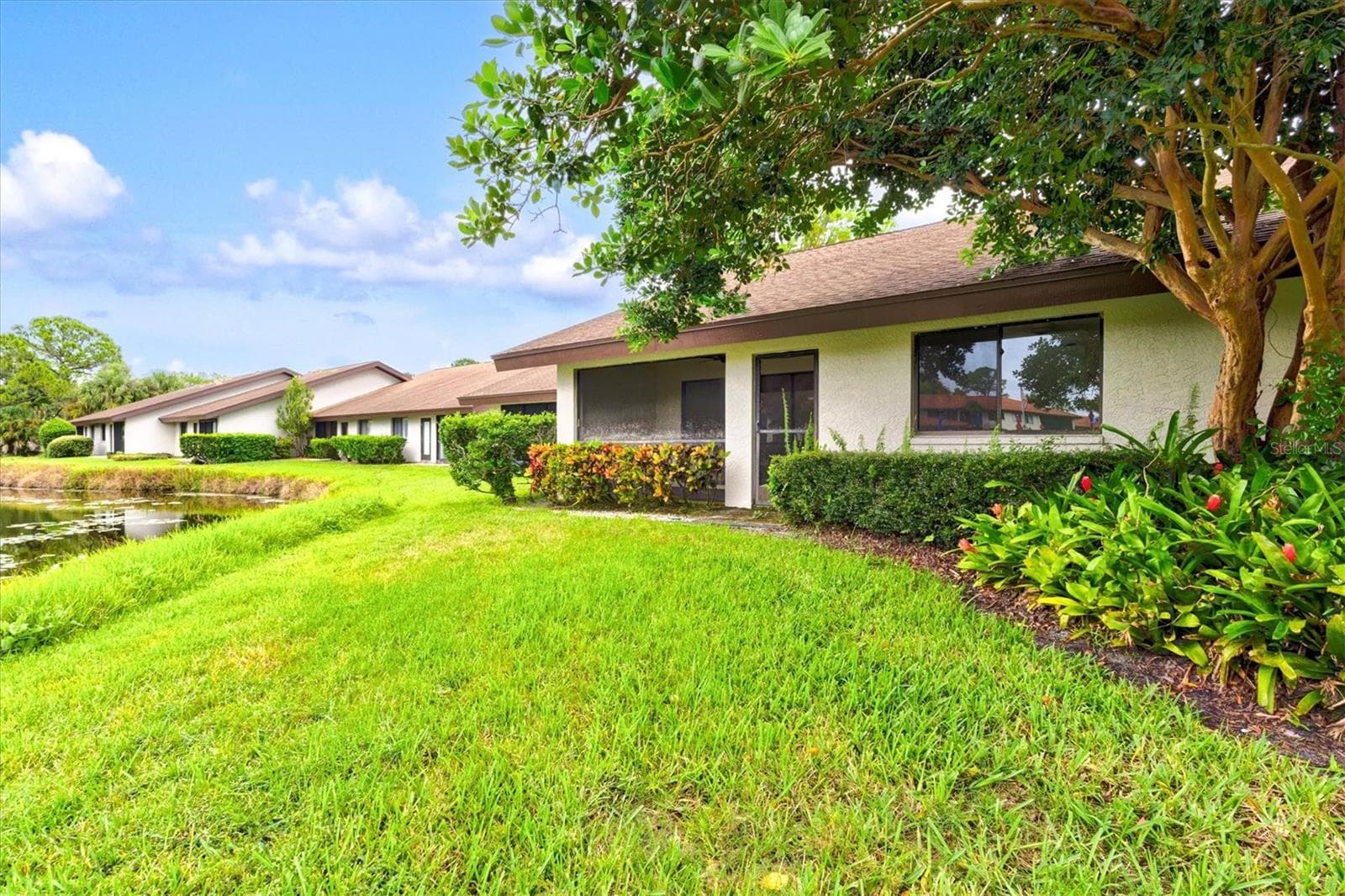 back yard - 3118 WINDRUSH BOURNE #8, SARASOTA