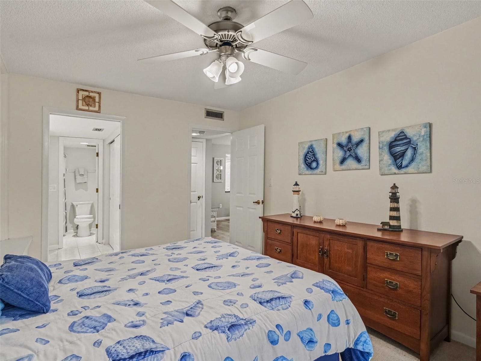 Condominium at 149 ENGLEWOOD ISLES PKWY ##612, ENGLEWOOD, photo 11 of 29