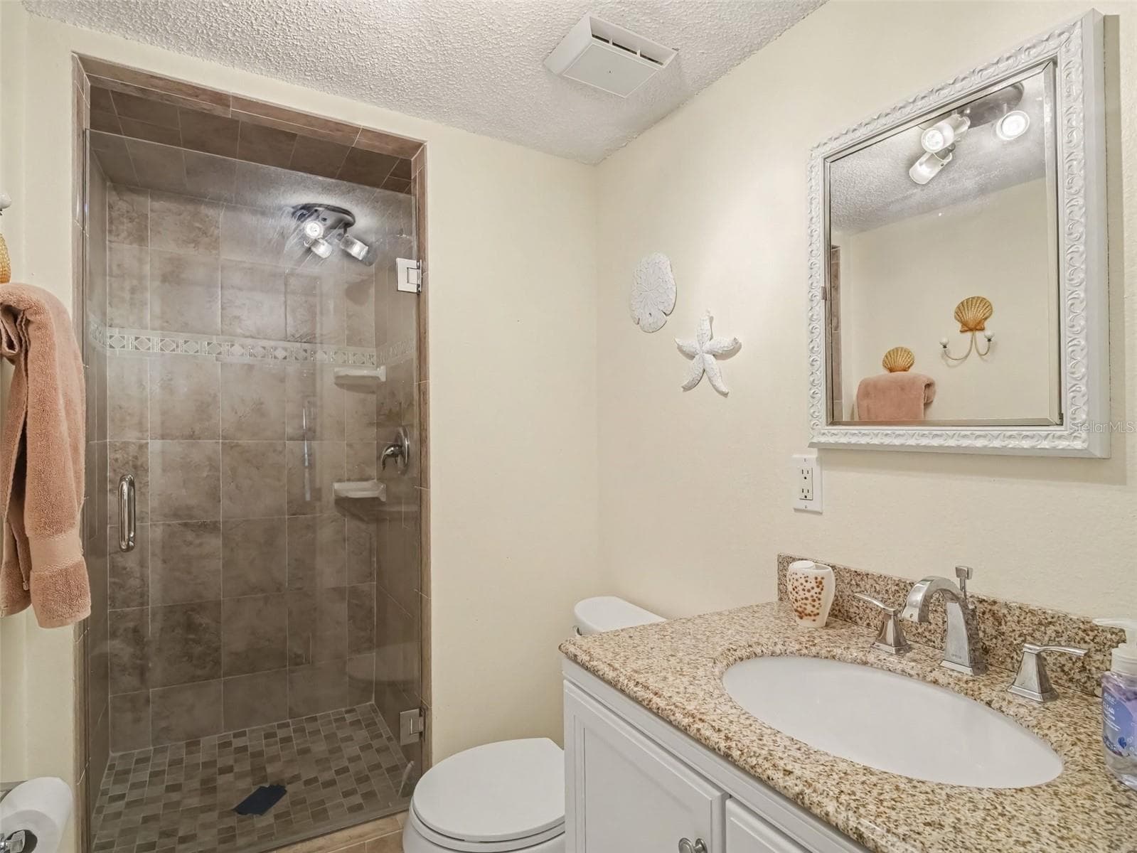 Condominium at 149 ENGLEWOOD ISLES PKWY ##612, ENGLEWOOD, photo 16 of 29