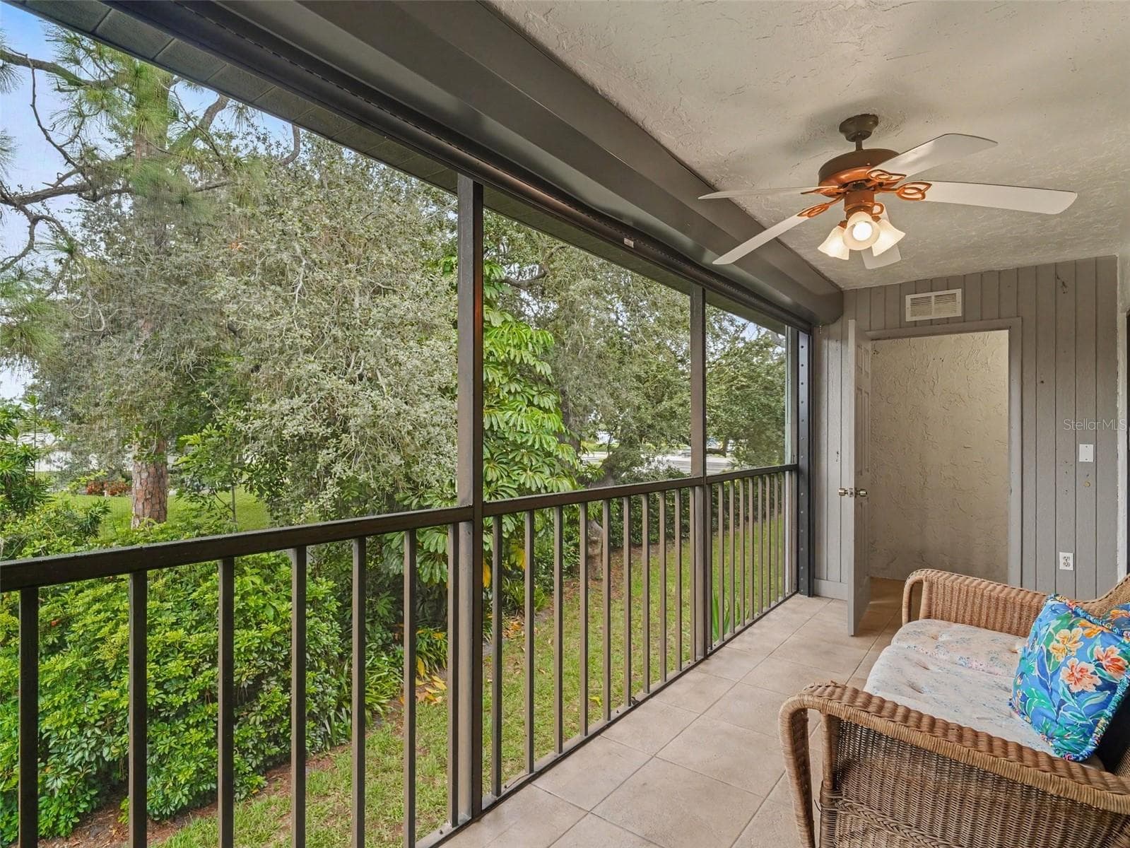 Condominium at 149 ENGLEWOOD ISLES PKWY ##612, ENGLEWOOD, photo 18 of 29