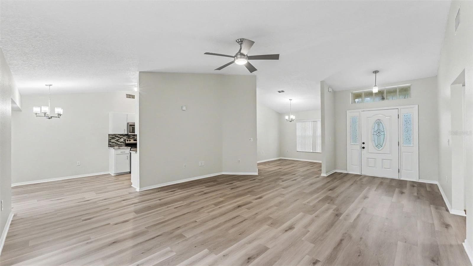 Single Family Residence at 5836 DAUGHTERY DOWNS LOOP, LAKELAND, photo 6 of 29