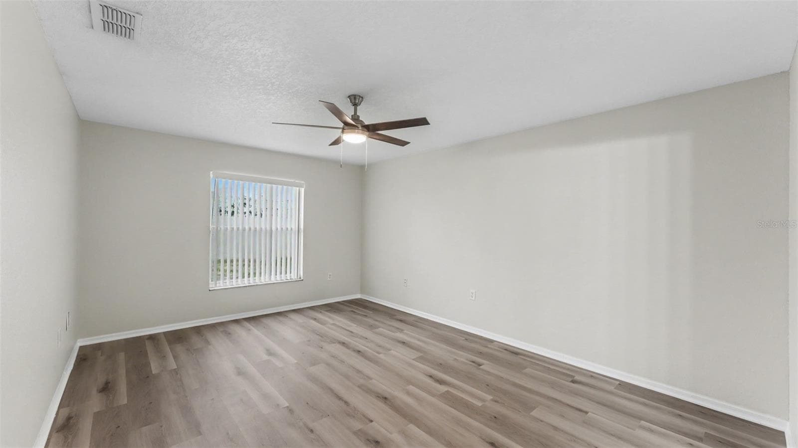 Single Family Residence at 5836 DAUGHTERY DOWNS LOOP, LAKELAND, photo 15 of 29