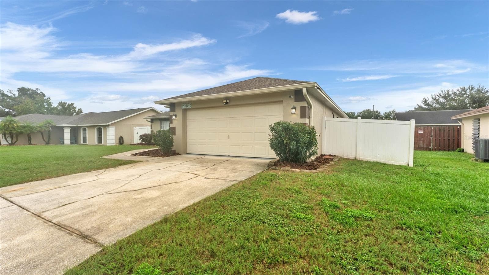 Single Family Residence at 5836 DAUGHTERY DOWNS LOOP, LAKELAND, photo 27 of 29