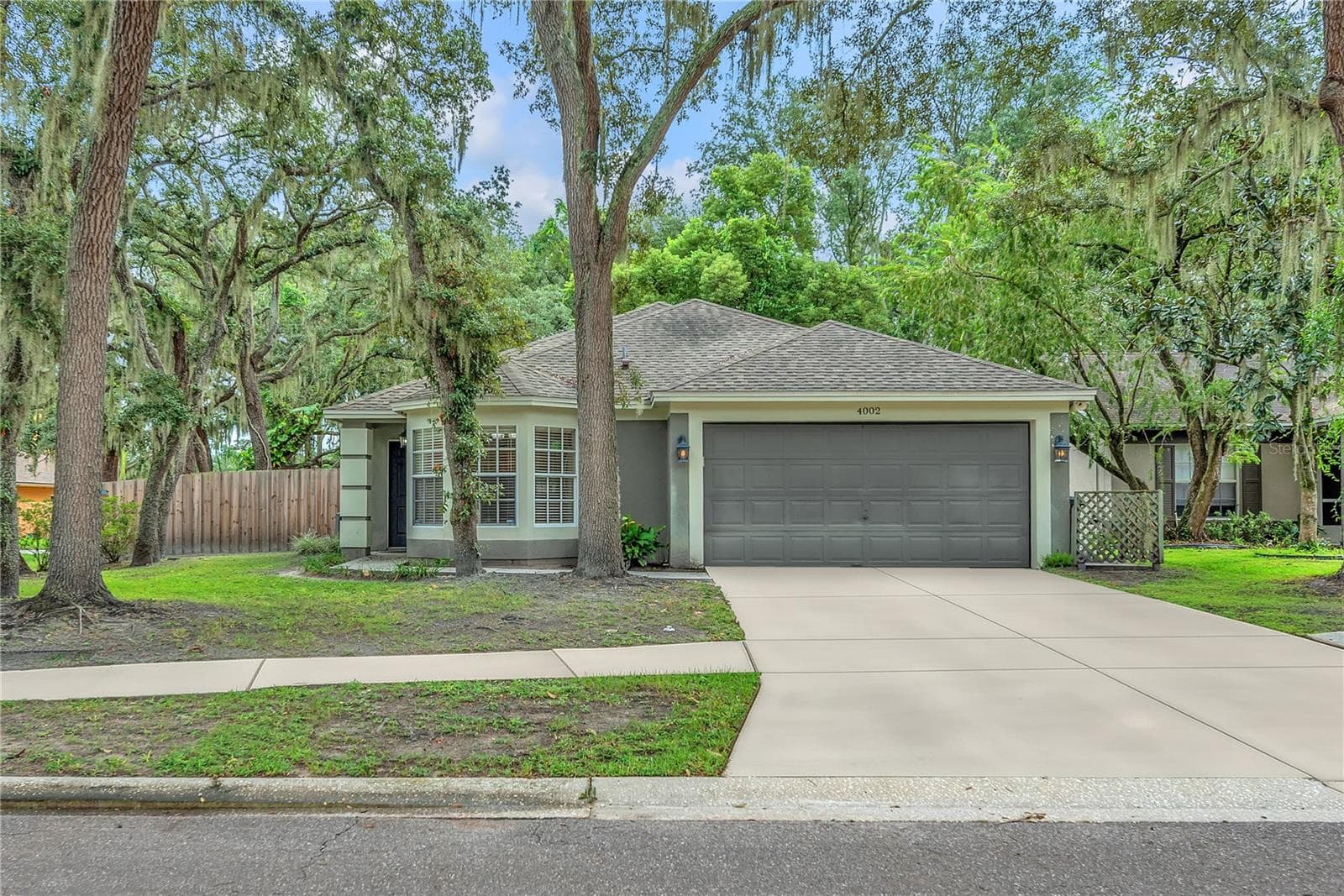 4002 LEVONSHIRE PL