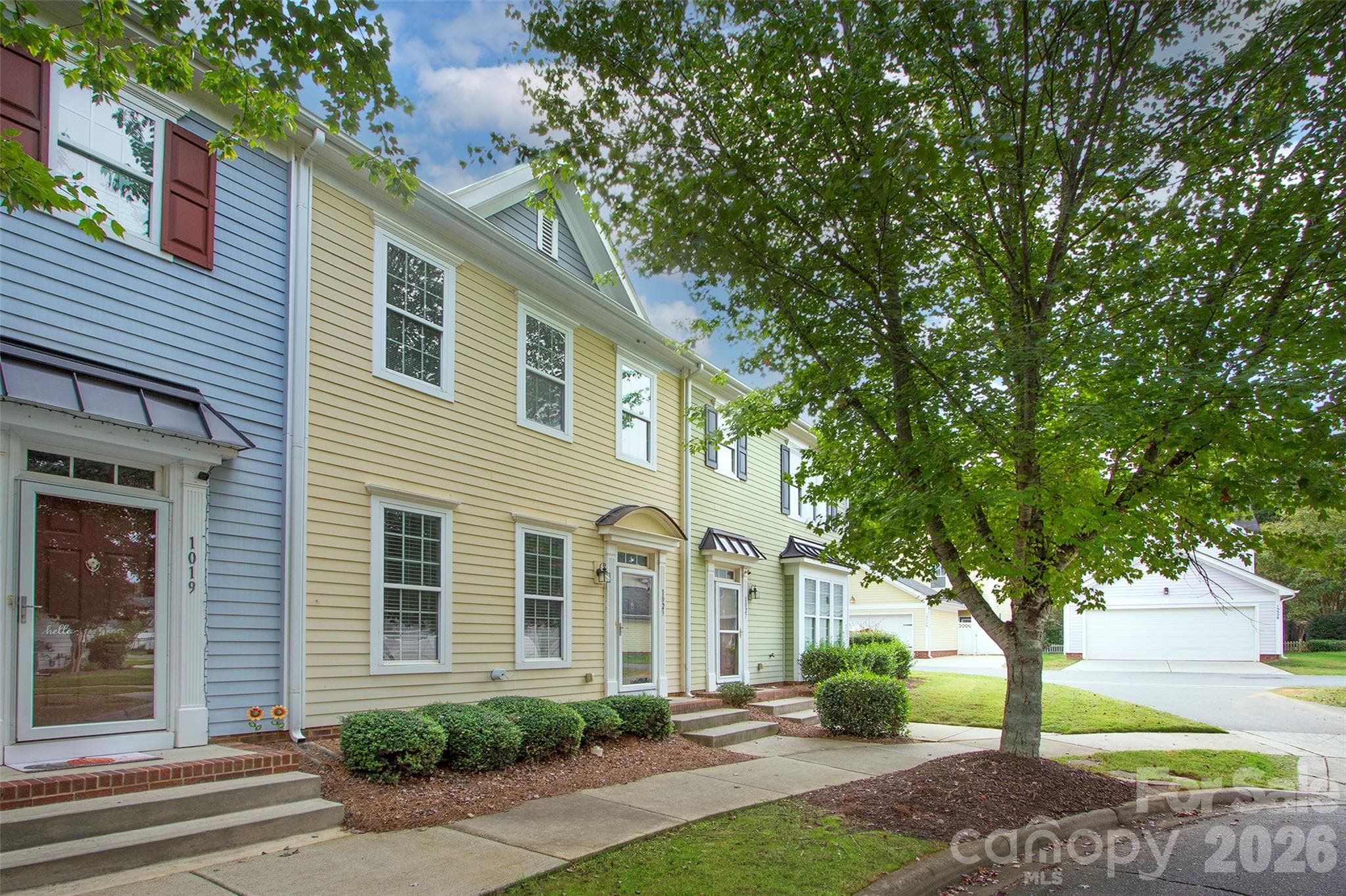 Townhouse at 1023 White Point Drive, Huntersville, photo 3 of 35