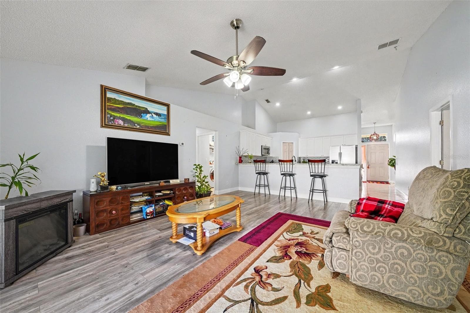 Single Family Residence at 2303 WEATHERED WOOD DR, LEESBURG, photo 10 of 27