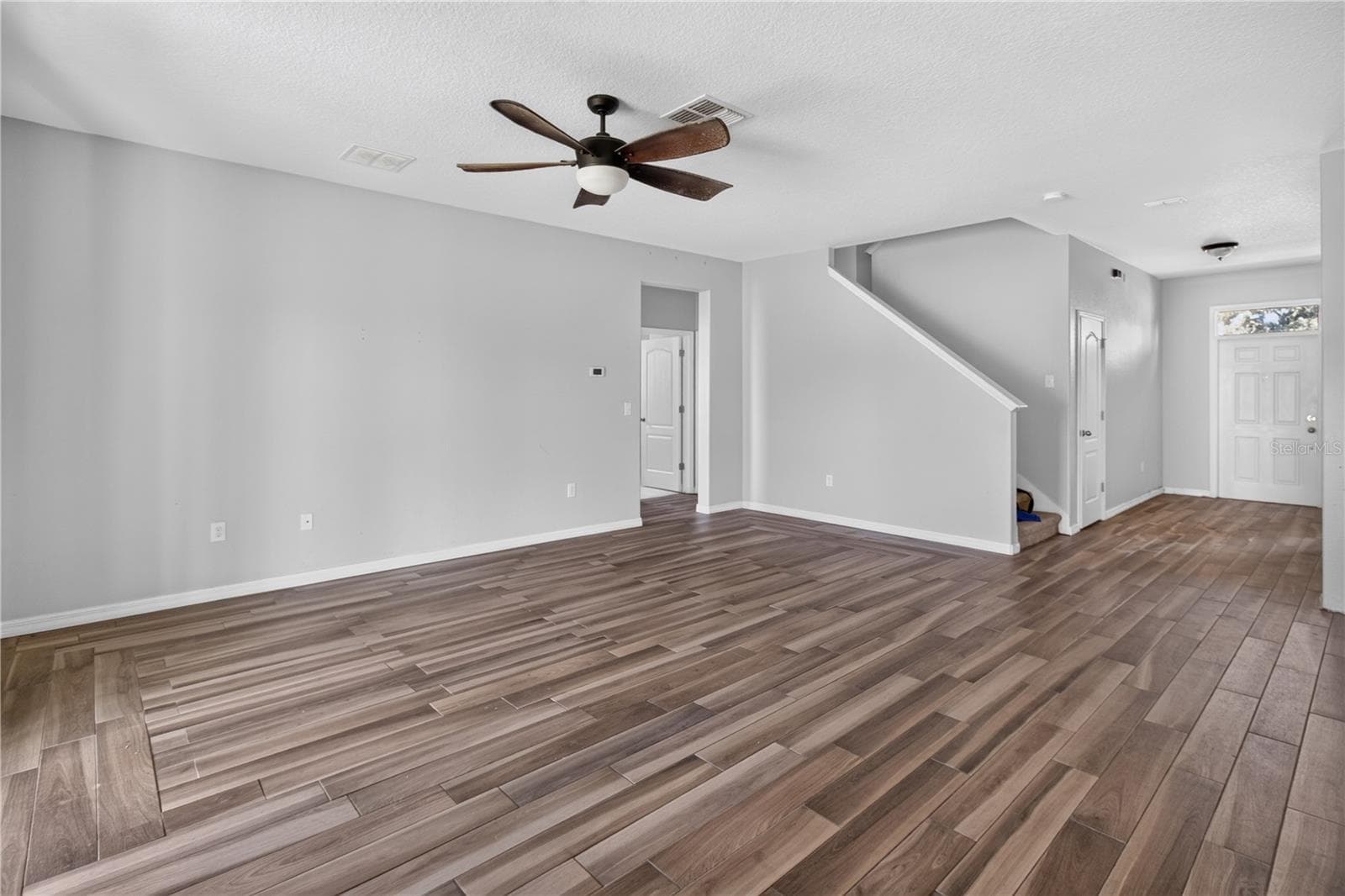 Single Family Residence at 10919 RAINBOW PYRITE DR, WIMAUMA, photo 9 of 31
